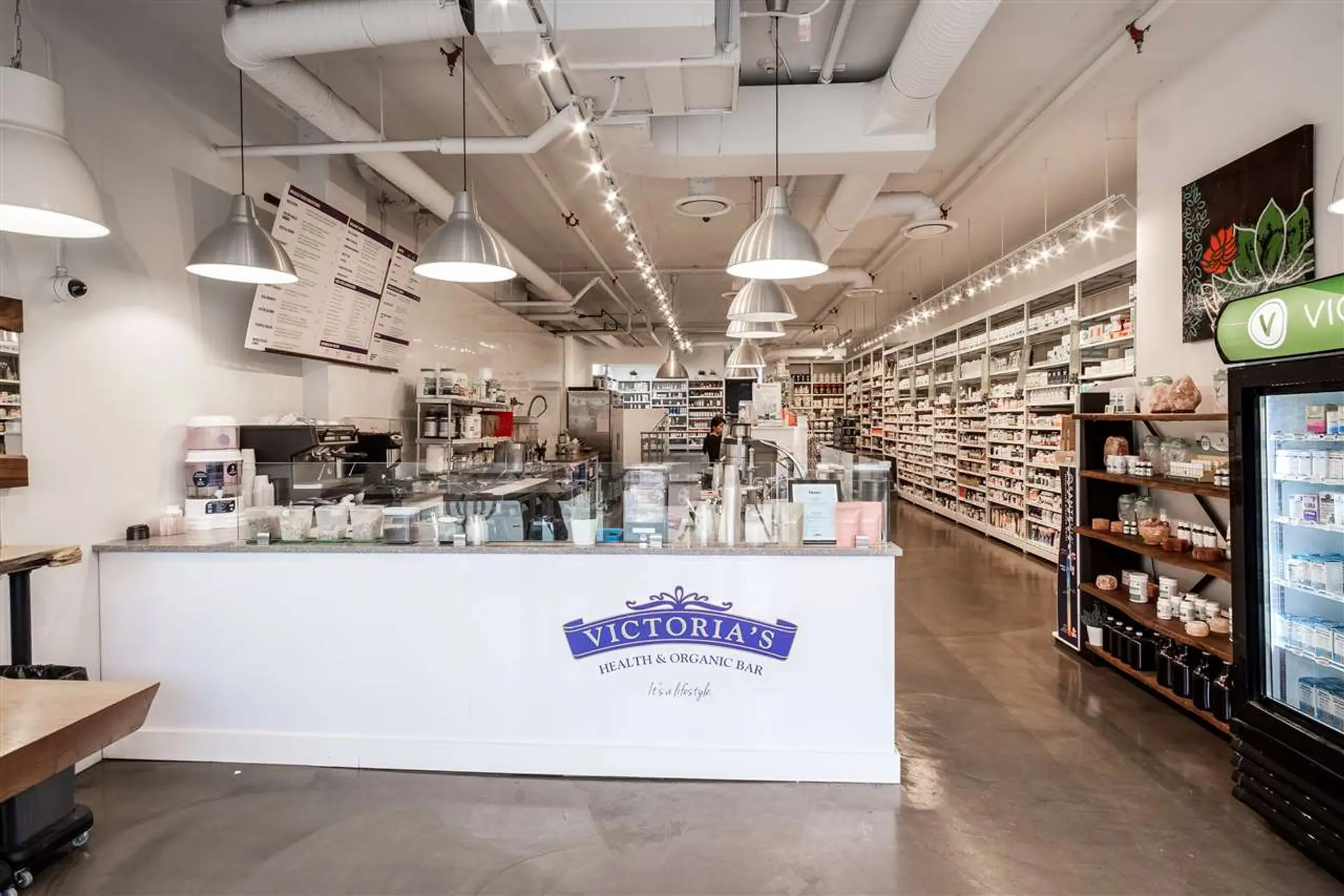 562 W BROADWAY - Image 2