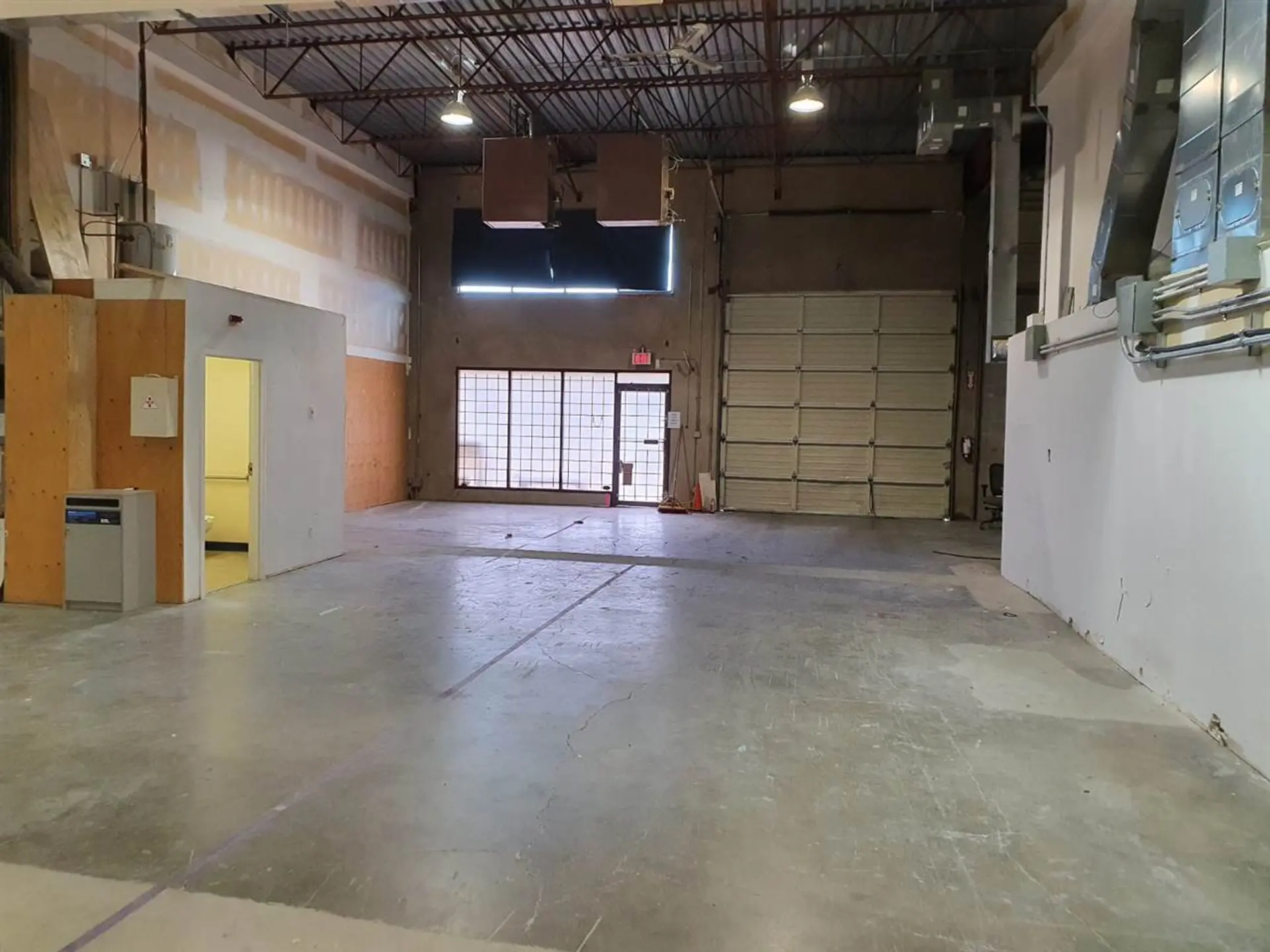# 1 & 2 1600 VALMONT WAY - Image 16