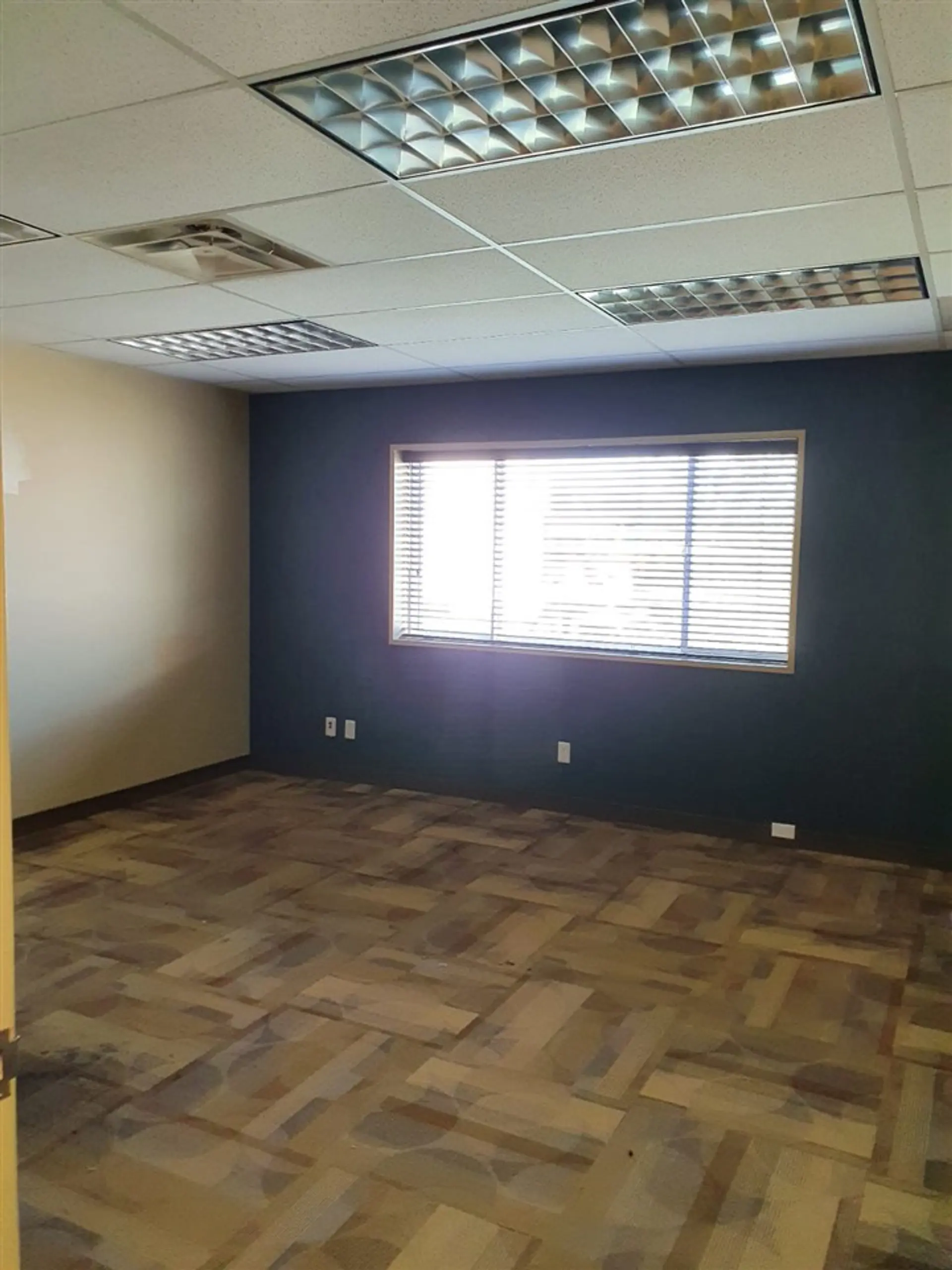 # 1 & 2 1600 VALMONT WAY - Image 7