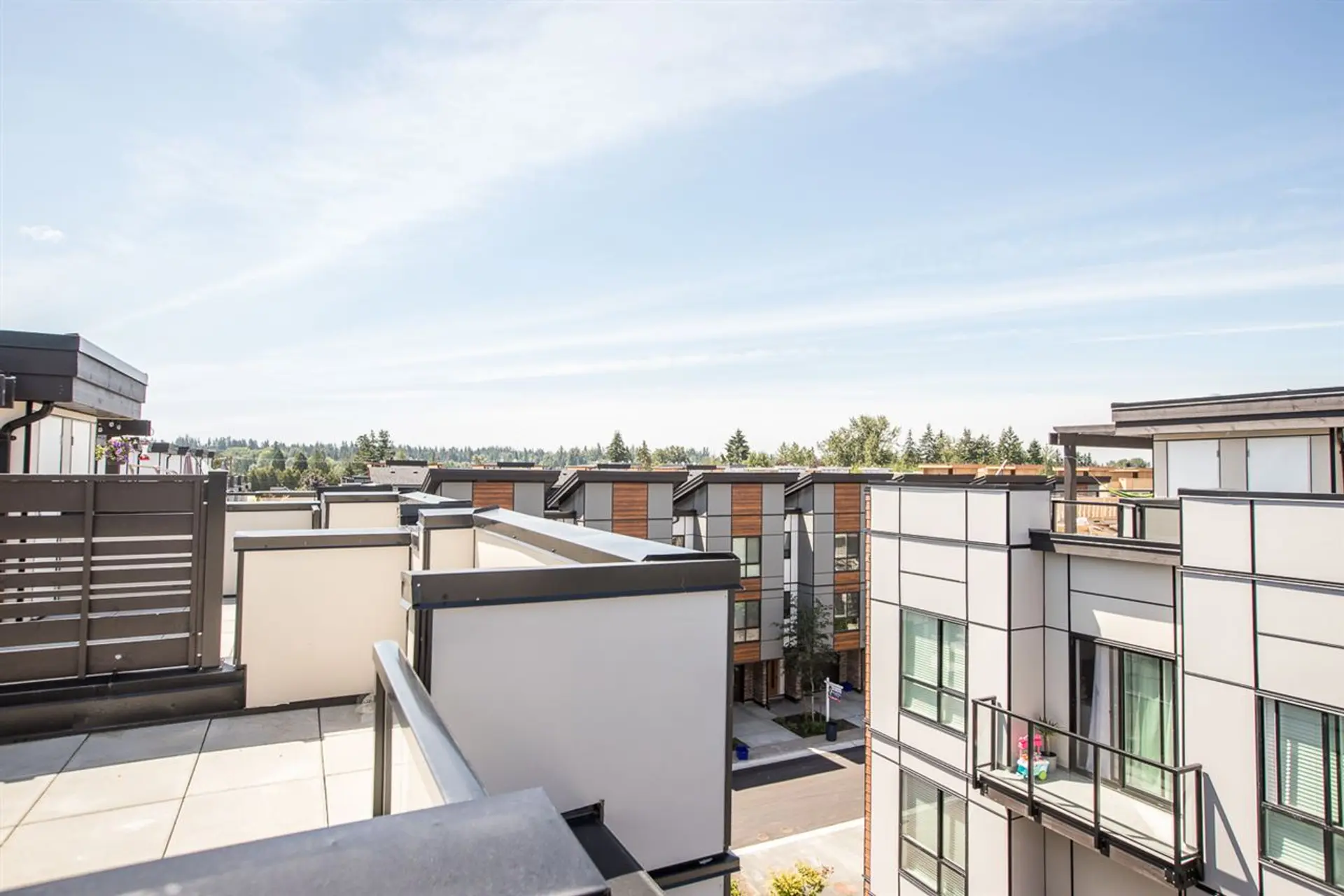# 4 19790 55A AVENUE - Image 16
