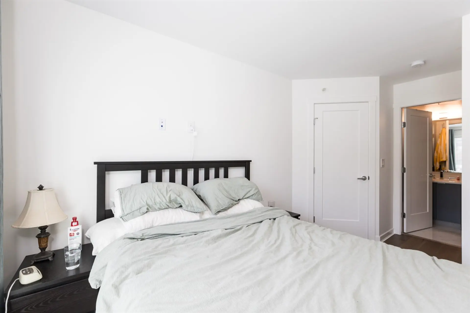 # 4 19790 55A AVENUE - Image 6