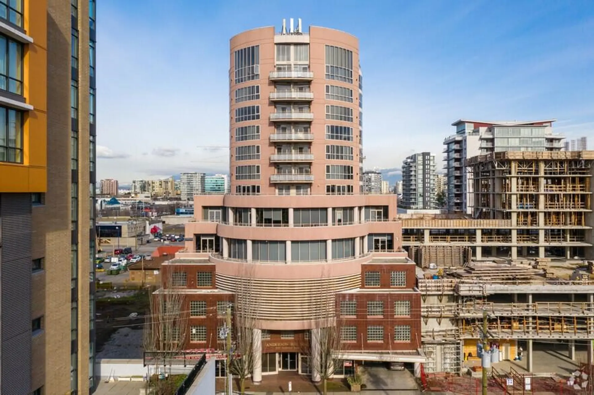 # 500/550 8111 ANDERSON ROAD - Image 3