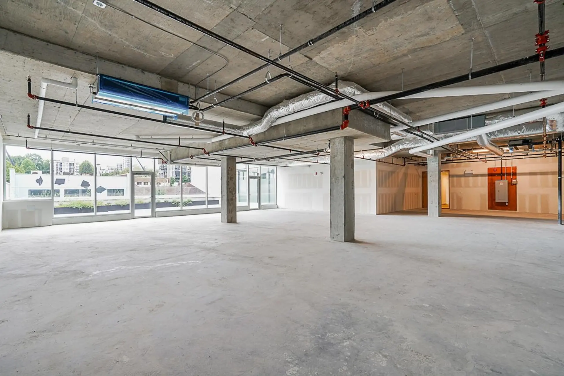 # 350 2238 YUKON STREET - Image 5