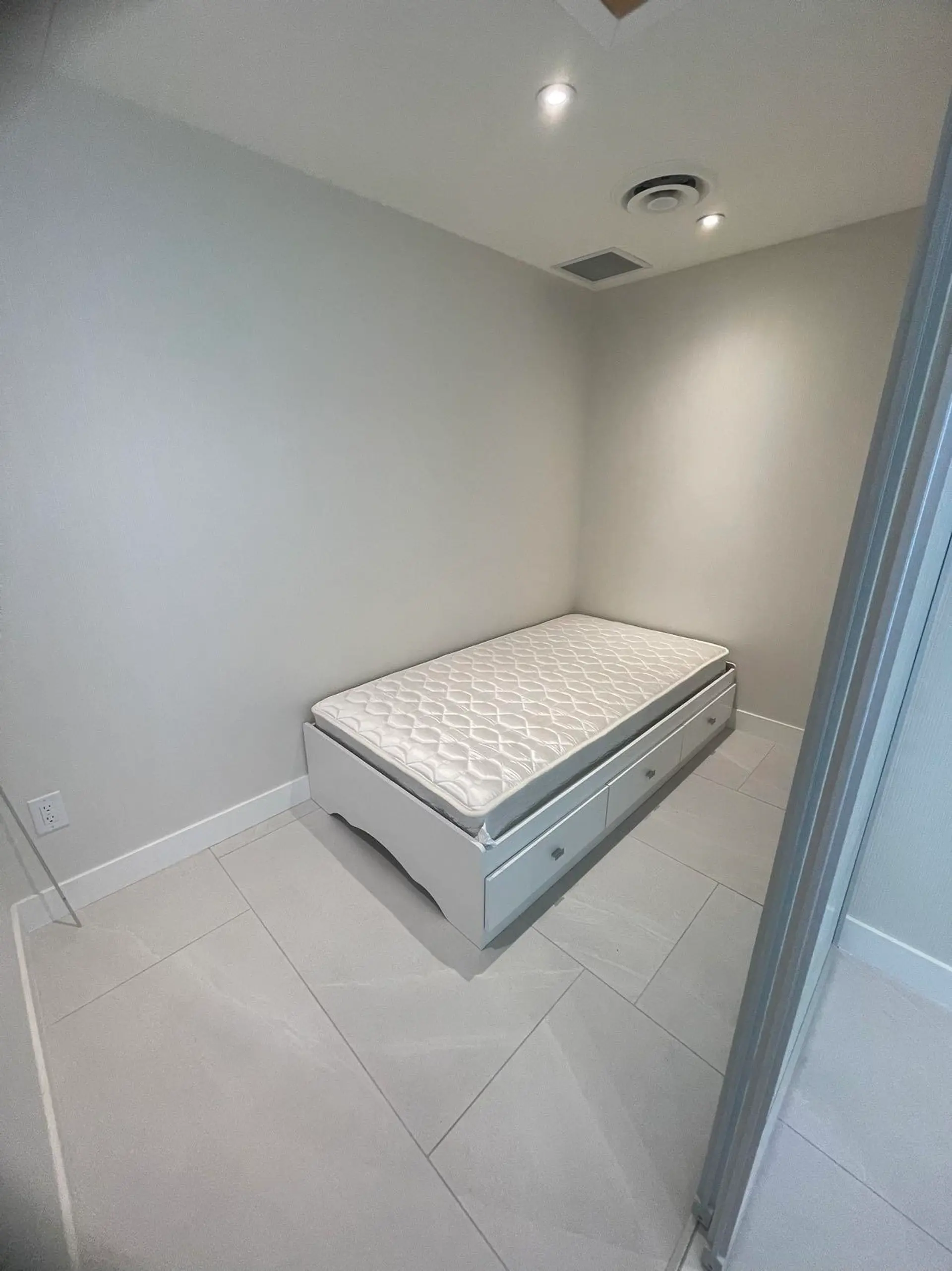 [private address] - Image 8
