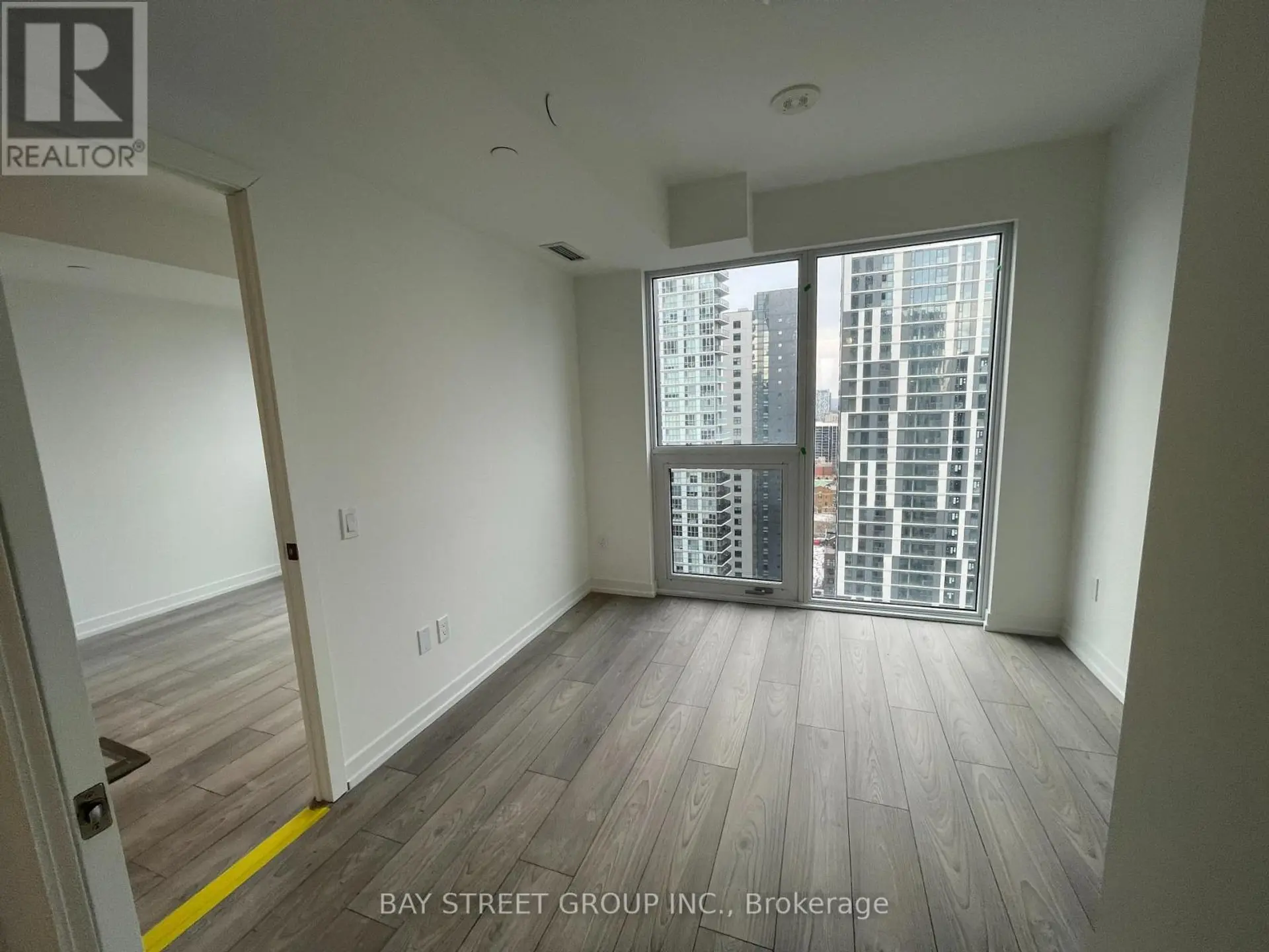 #2701 82 DALHOUSIE STREET - Image 9
