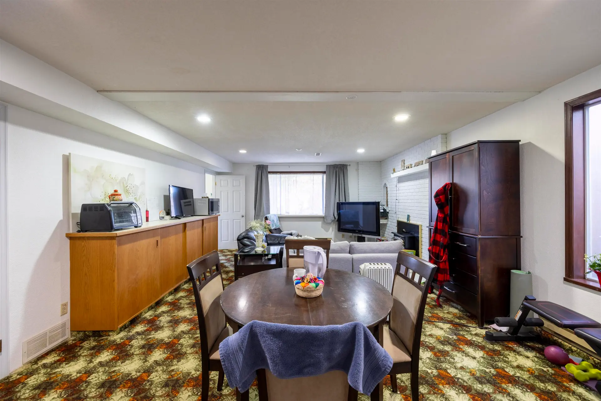 5555 Wallace Road - Image 7