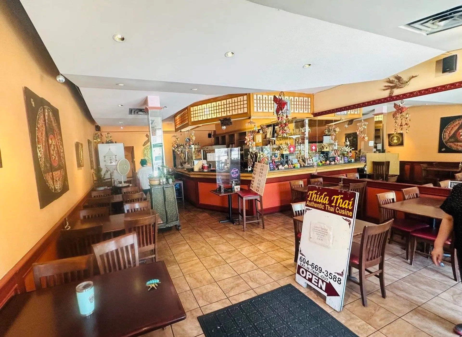 1193 Davie Street - Image 7