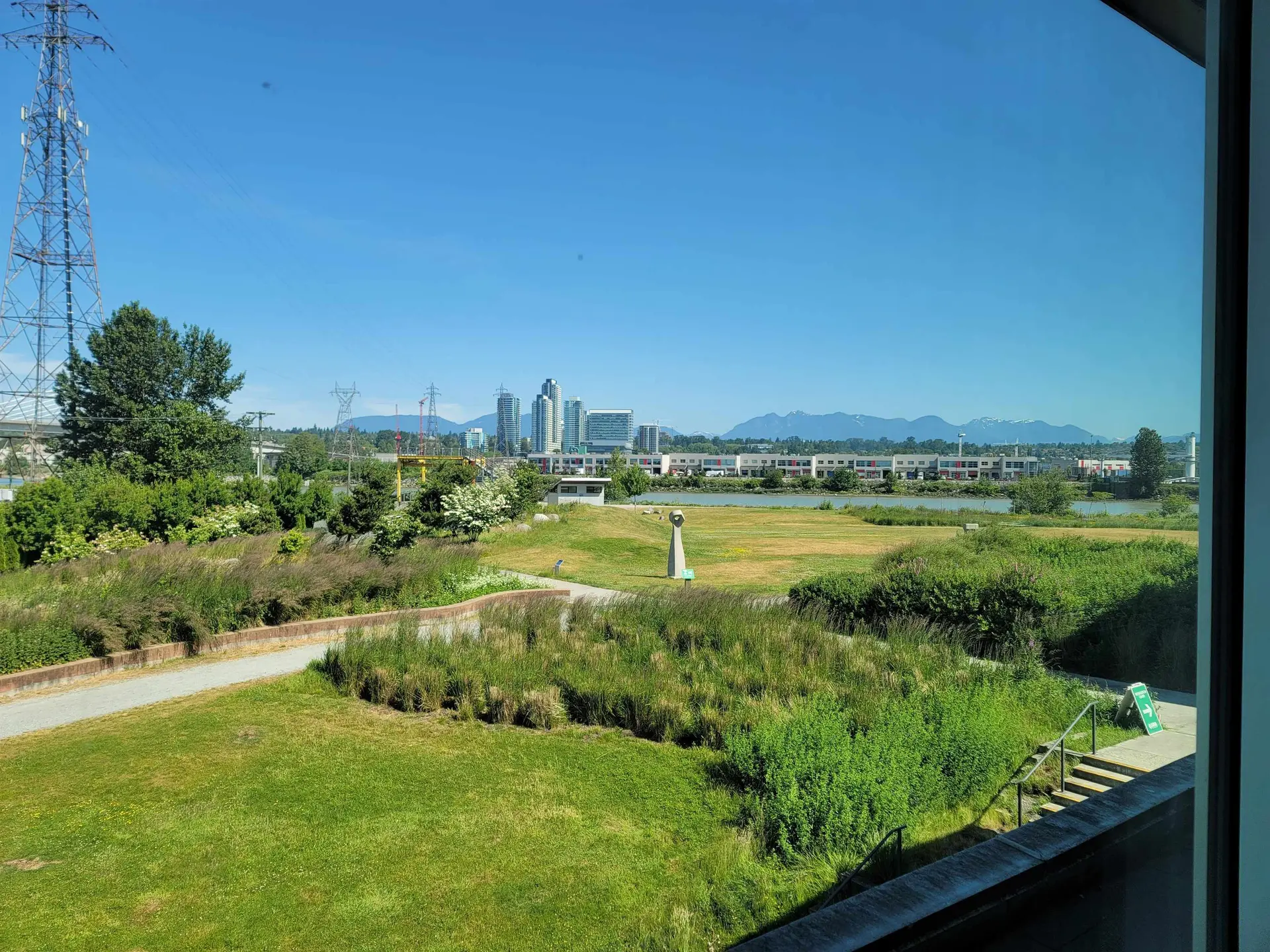 #2005 10011 River Drive - Image 6