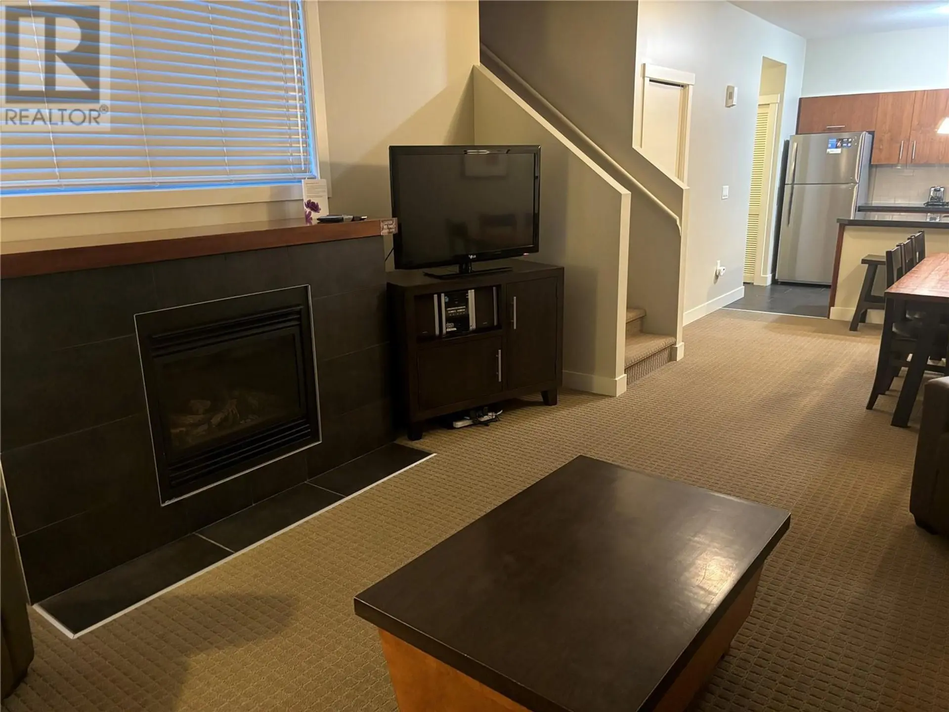 #314D 2049 Summit Drive - Image 2