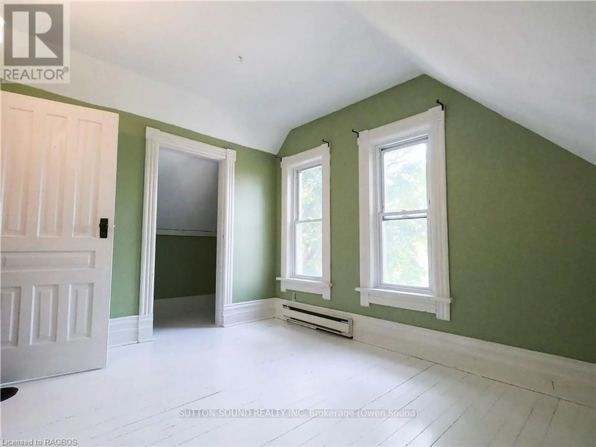 8 ELIZABETH DRIVE - Image 16