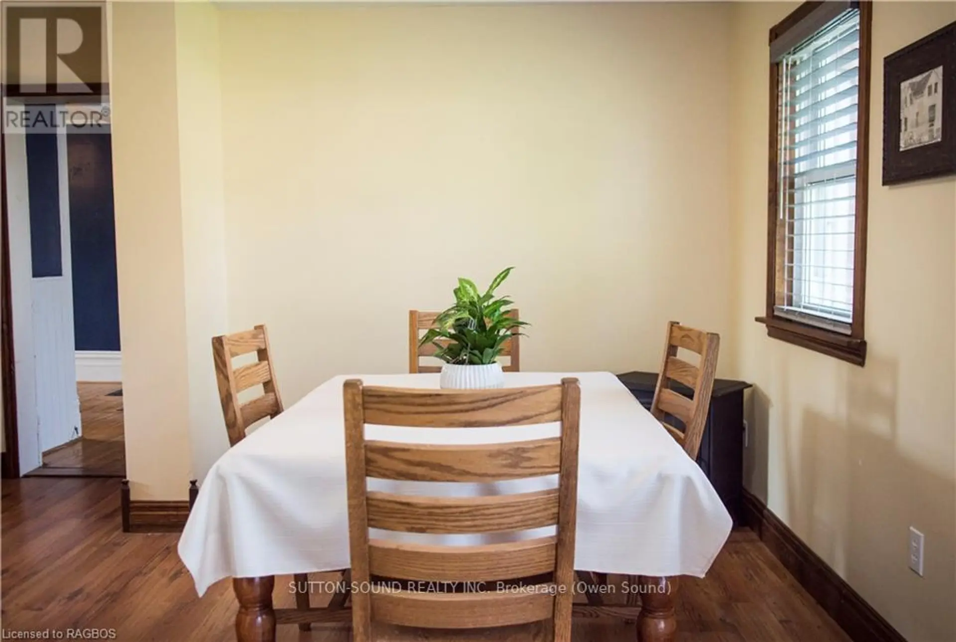 8 ELIZABETH DRIVE - Image 6