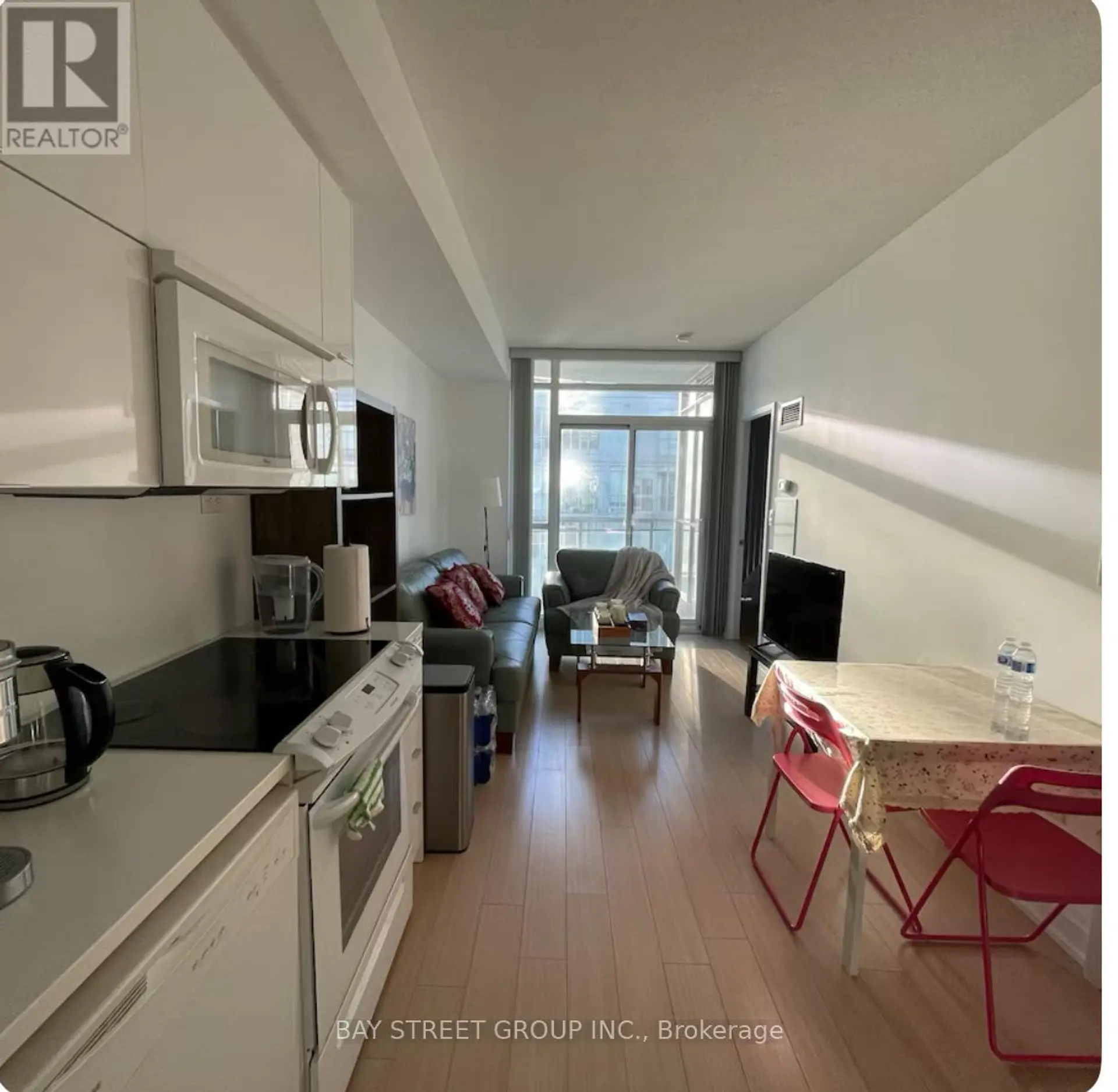 #4303 21 ICEBOAT TERRACE - Image 3