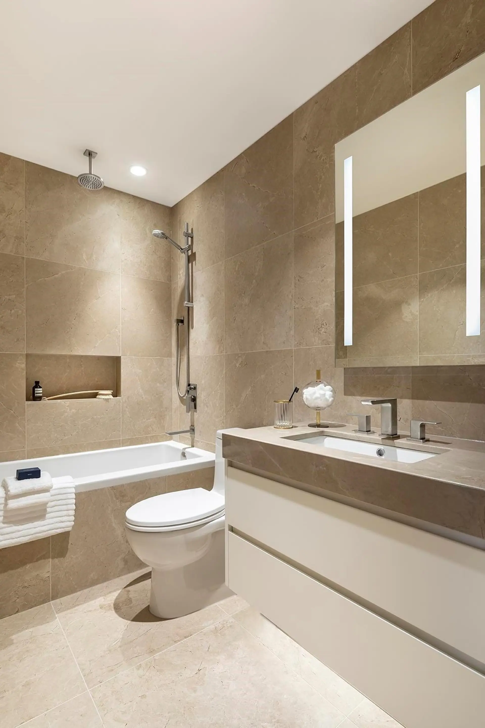 #1902 7433 Cambie Street - Image 9