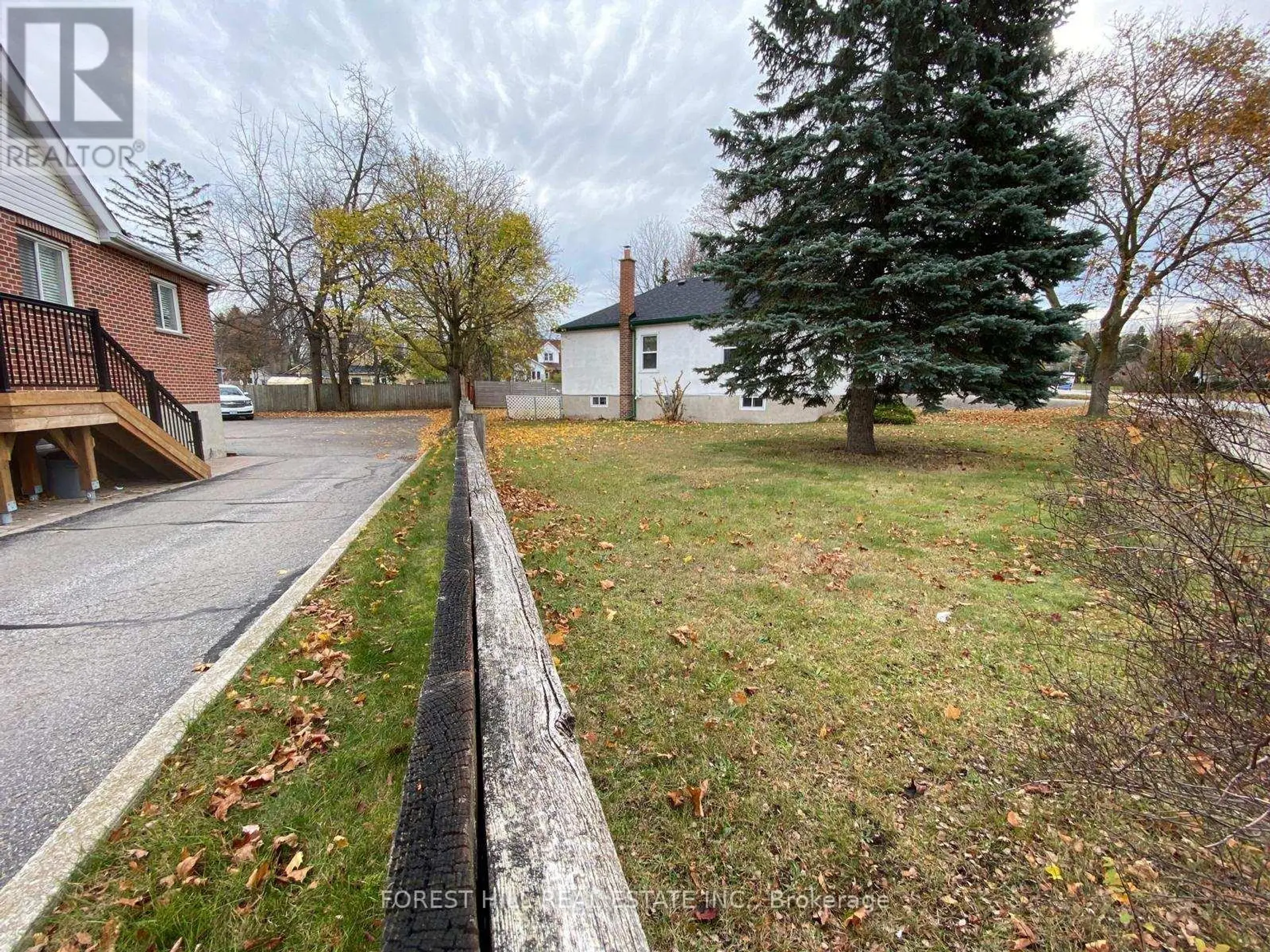 321 INNISFIL STREET - Image 3