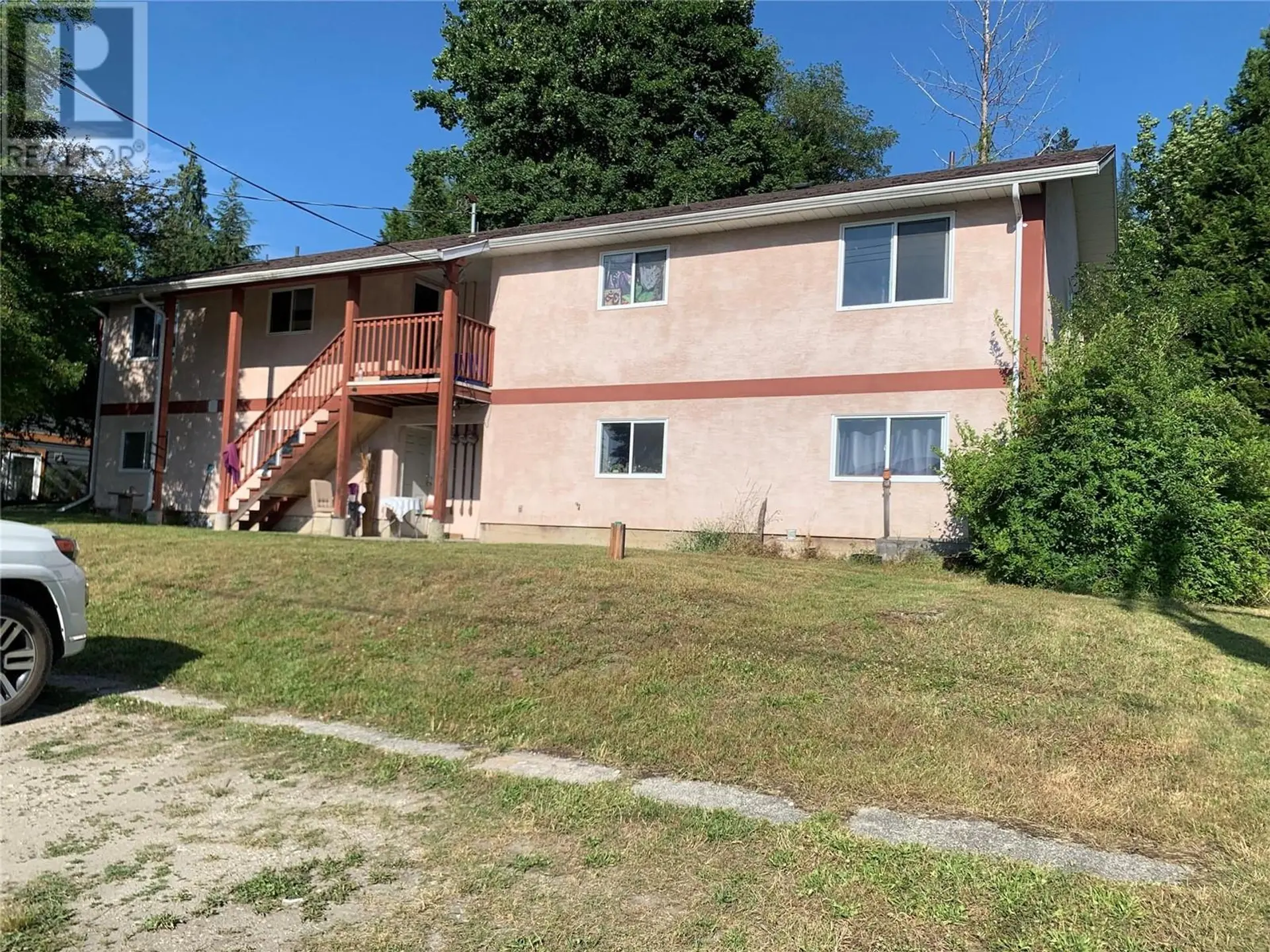 Property at #1-4 208 Nelson Avenue, Nakusp, BC