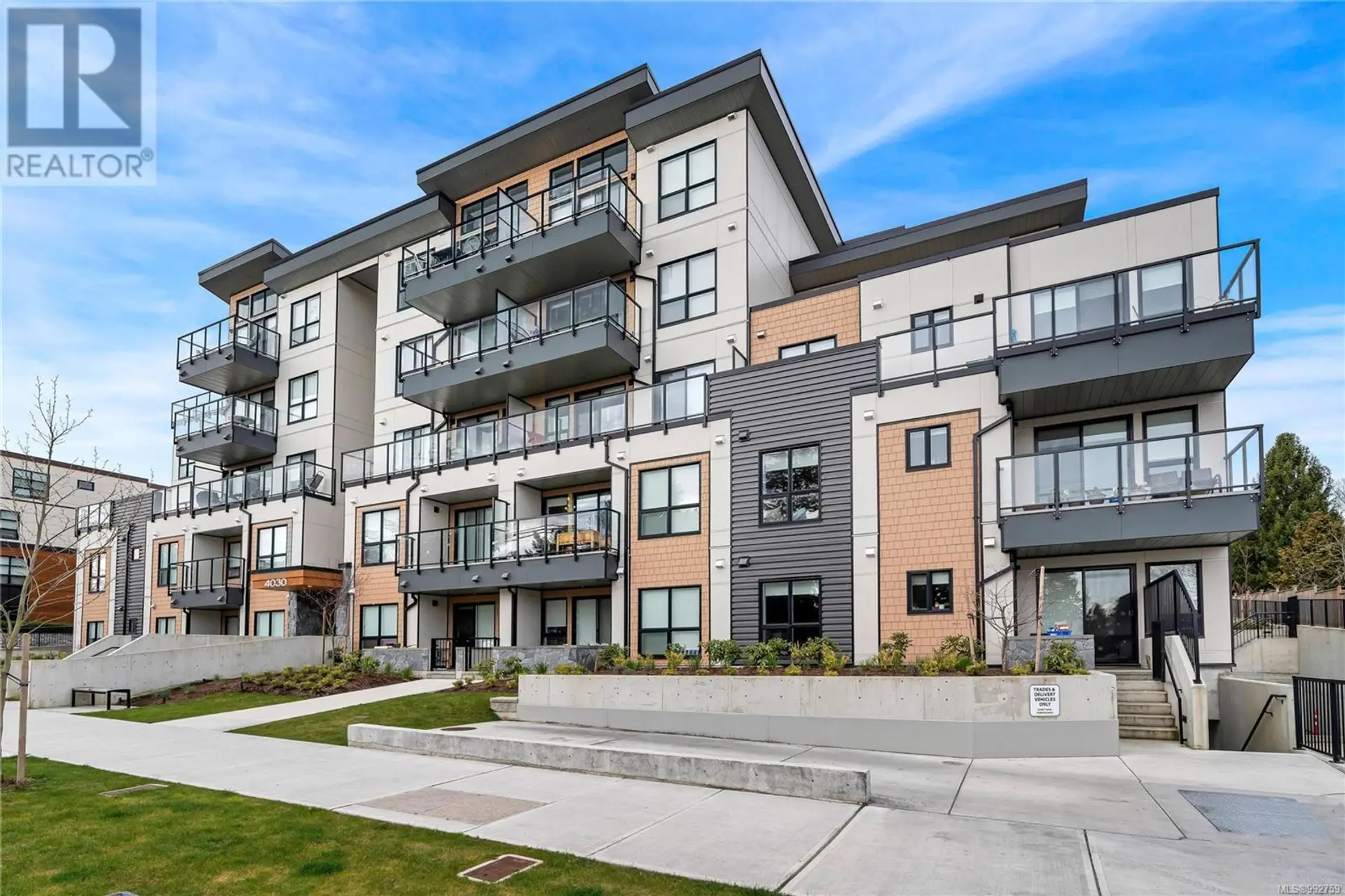 Property at #205 4030 Shelbourne St, Saanich, BC