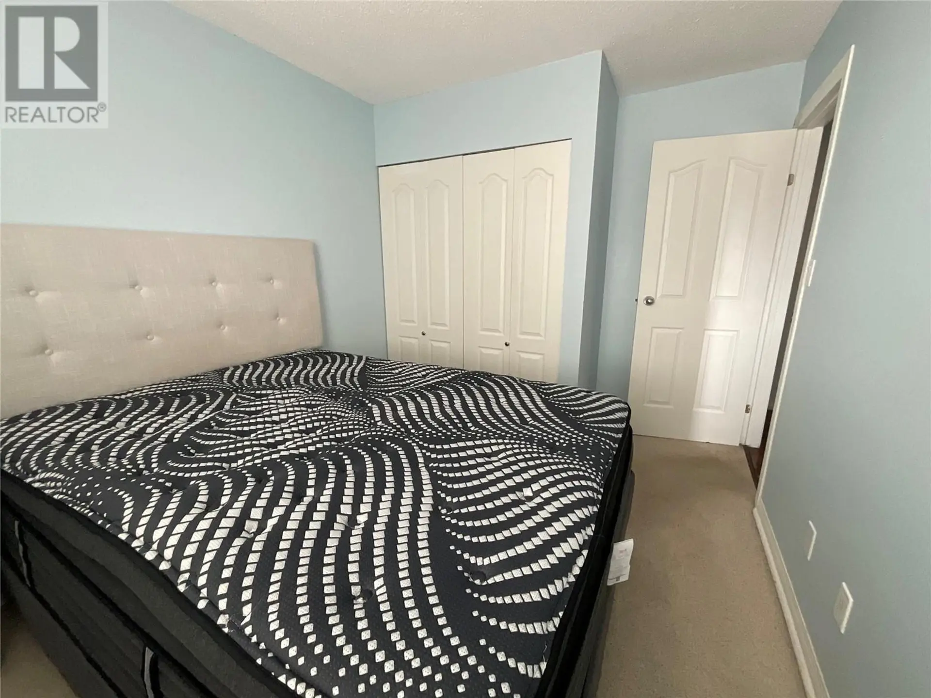 #214 340 Northgate - Image 10