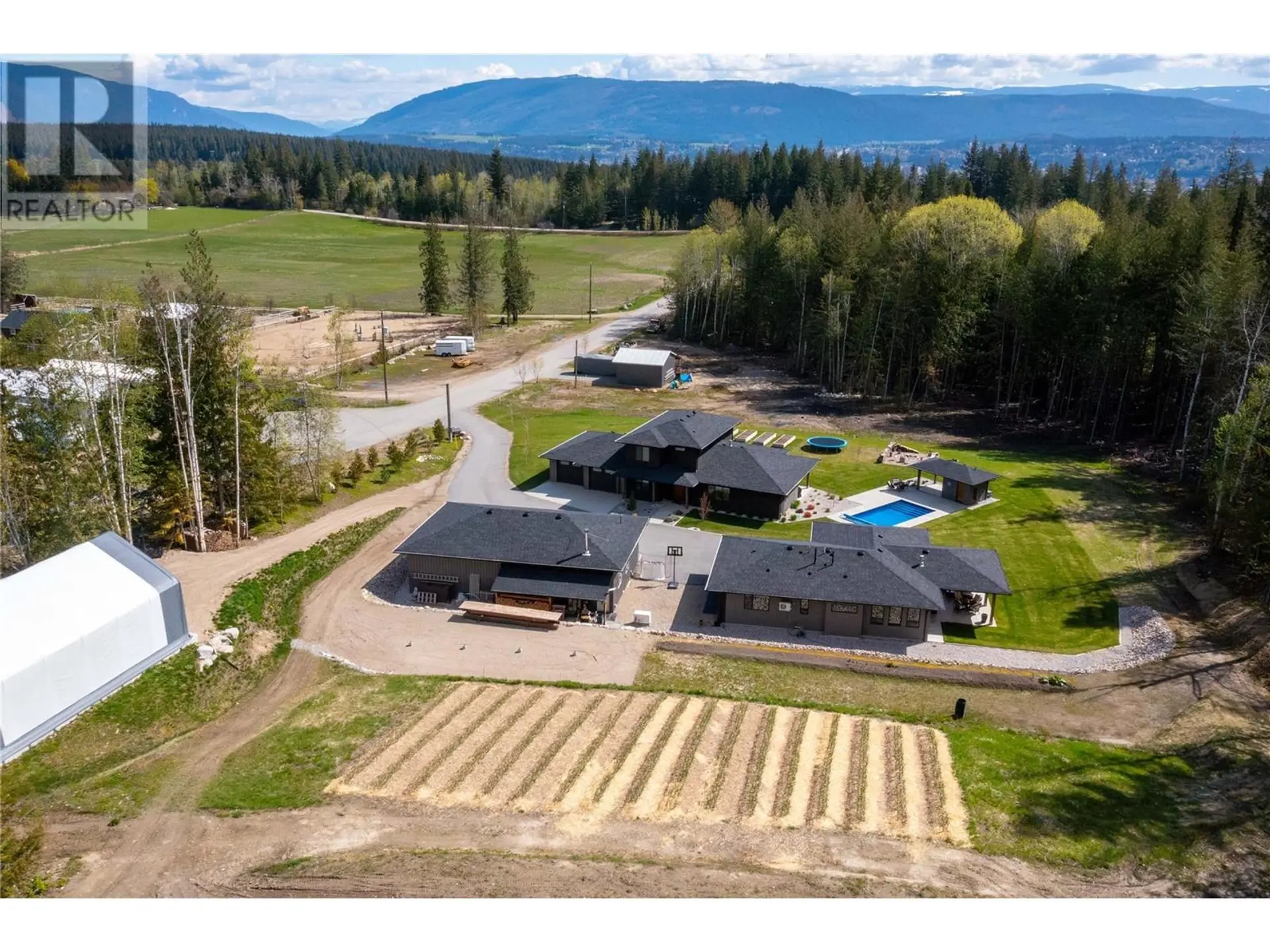 Property at 6400 1 Avenue NW, Salmon Arm, BC