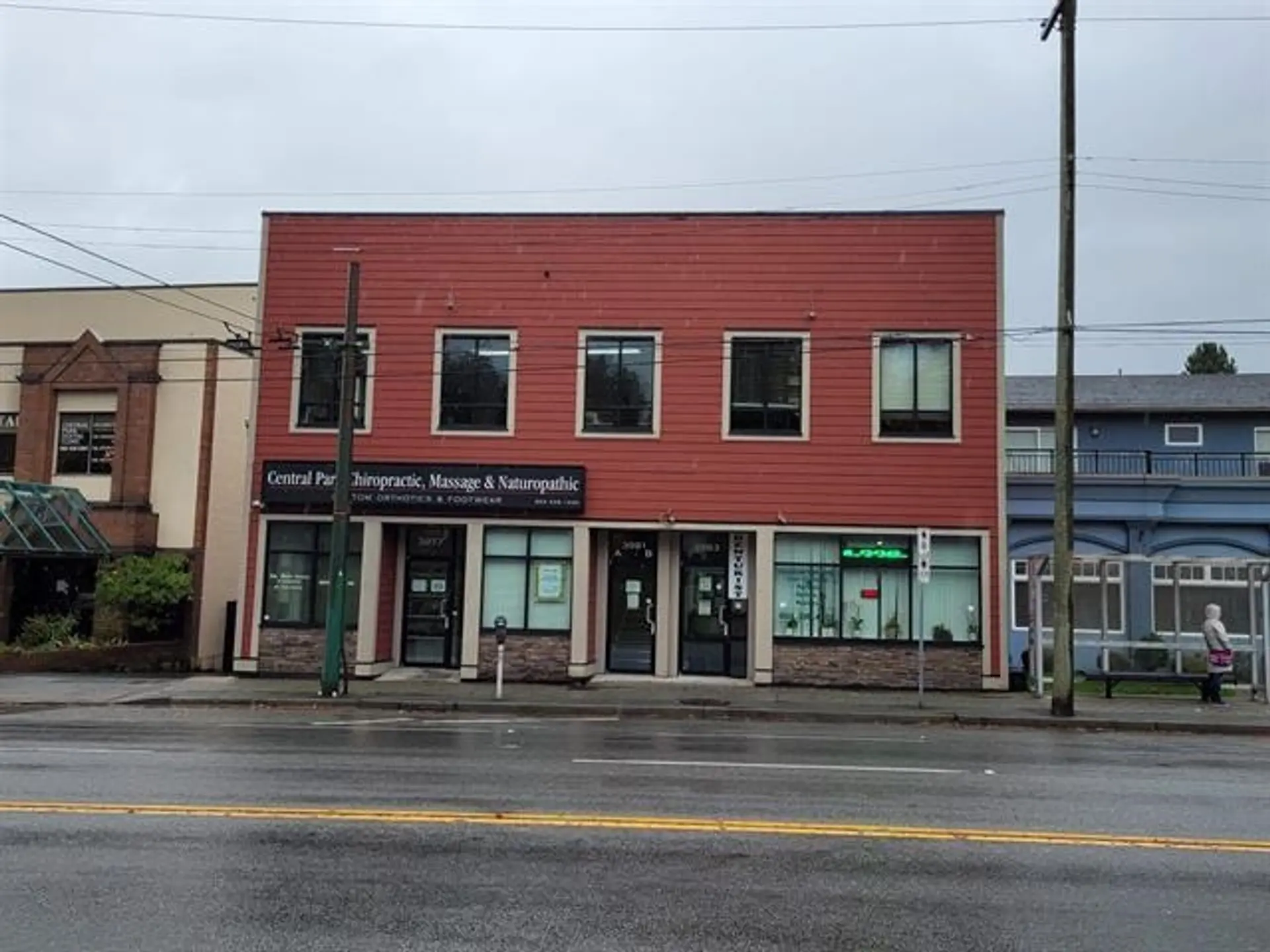 3981 Kingsway - Image 1
