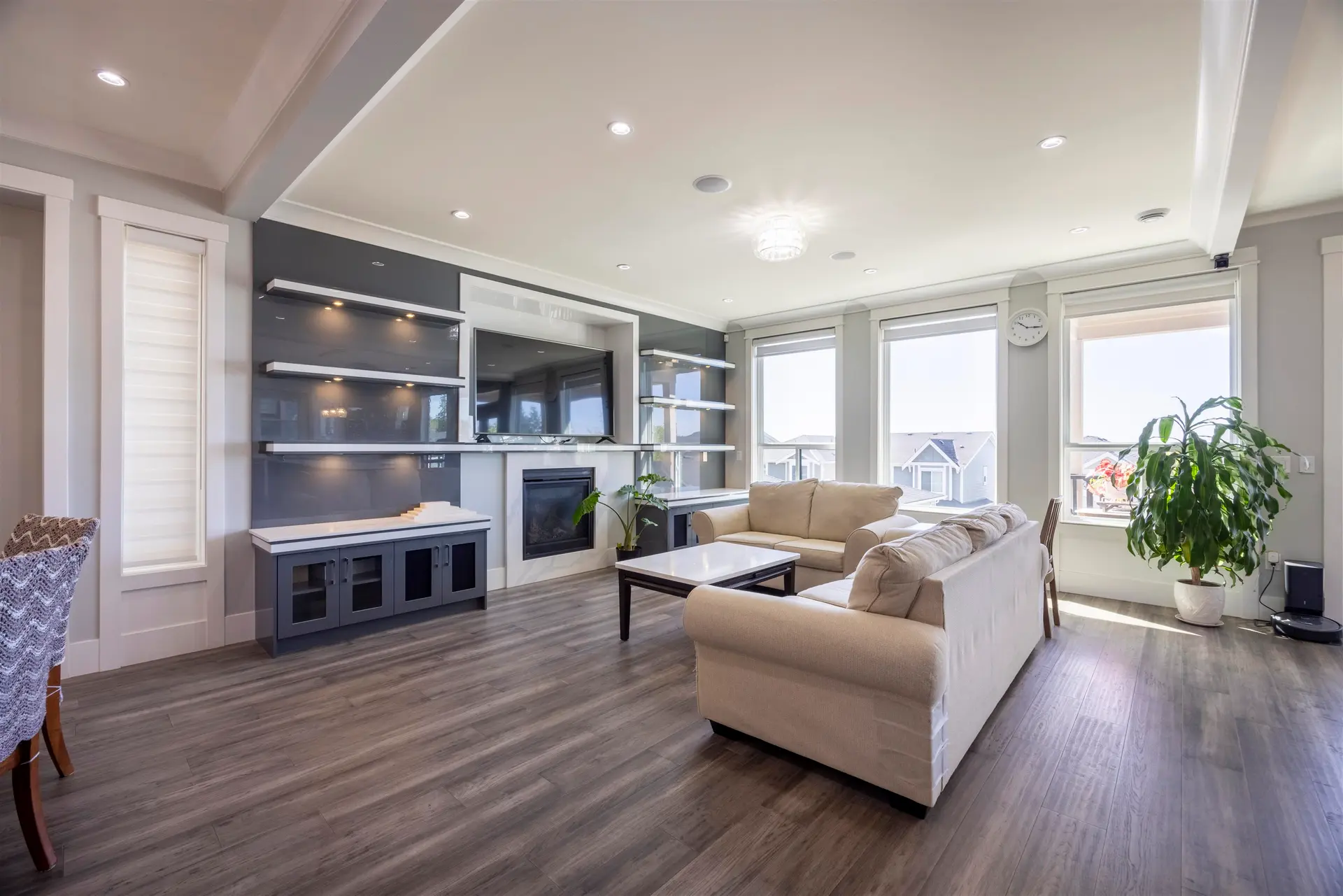 16764 16a Avenue - Image 8