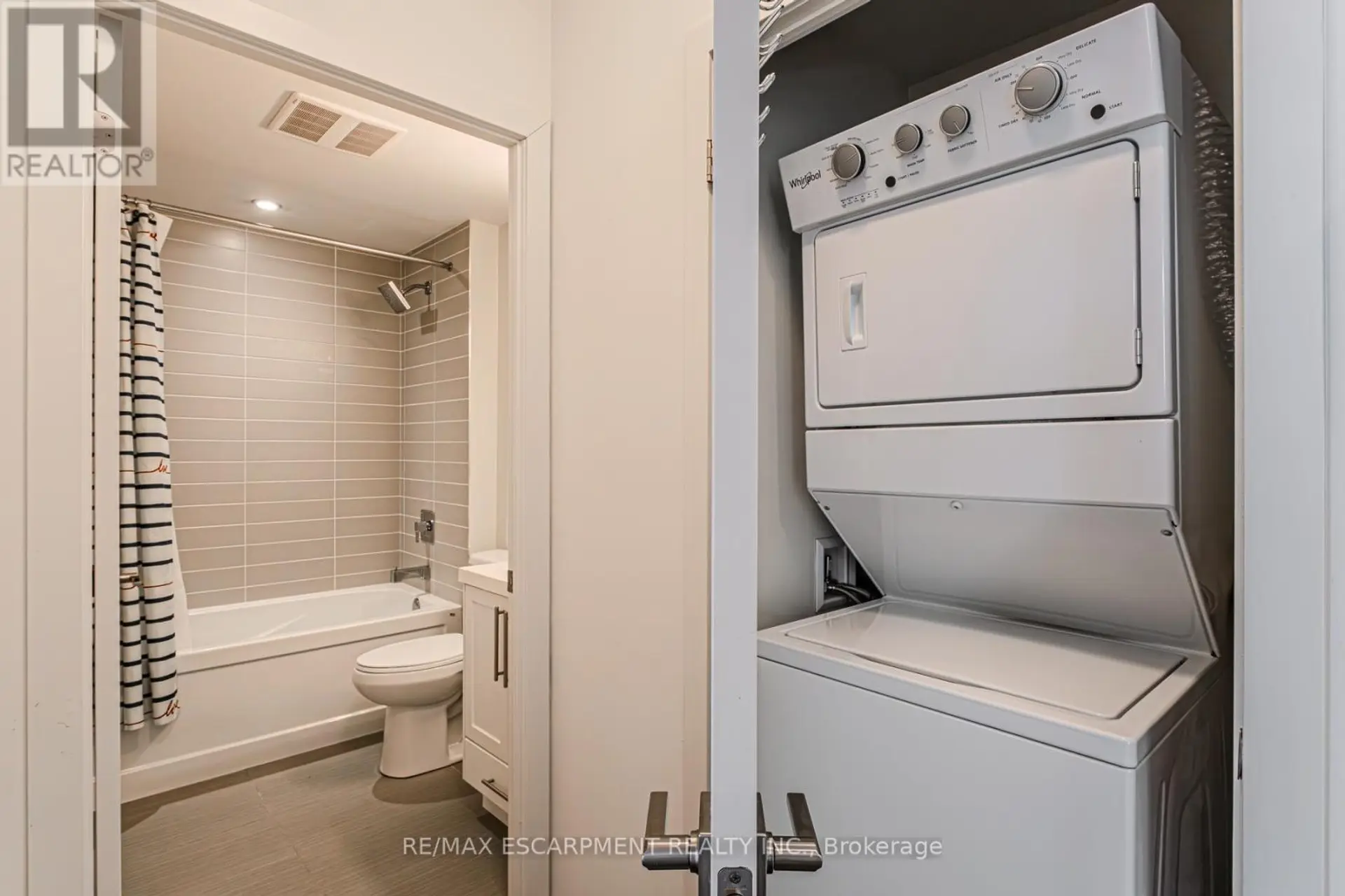 #809 2093 FAIRVIEW STREET - Image 10