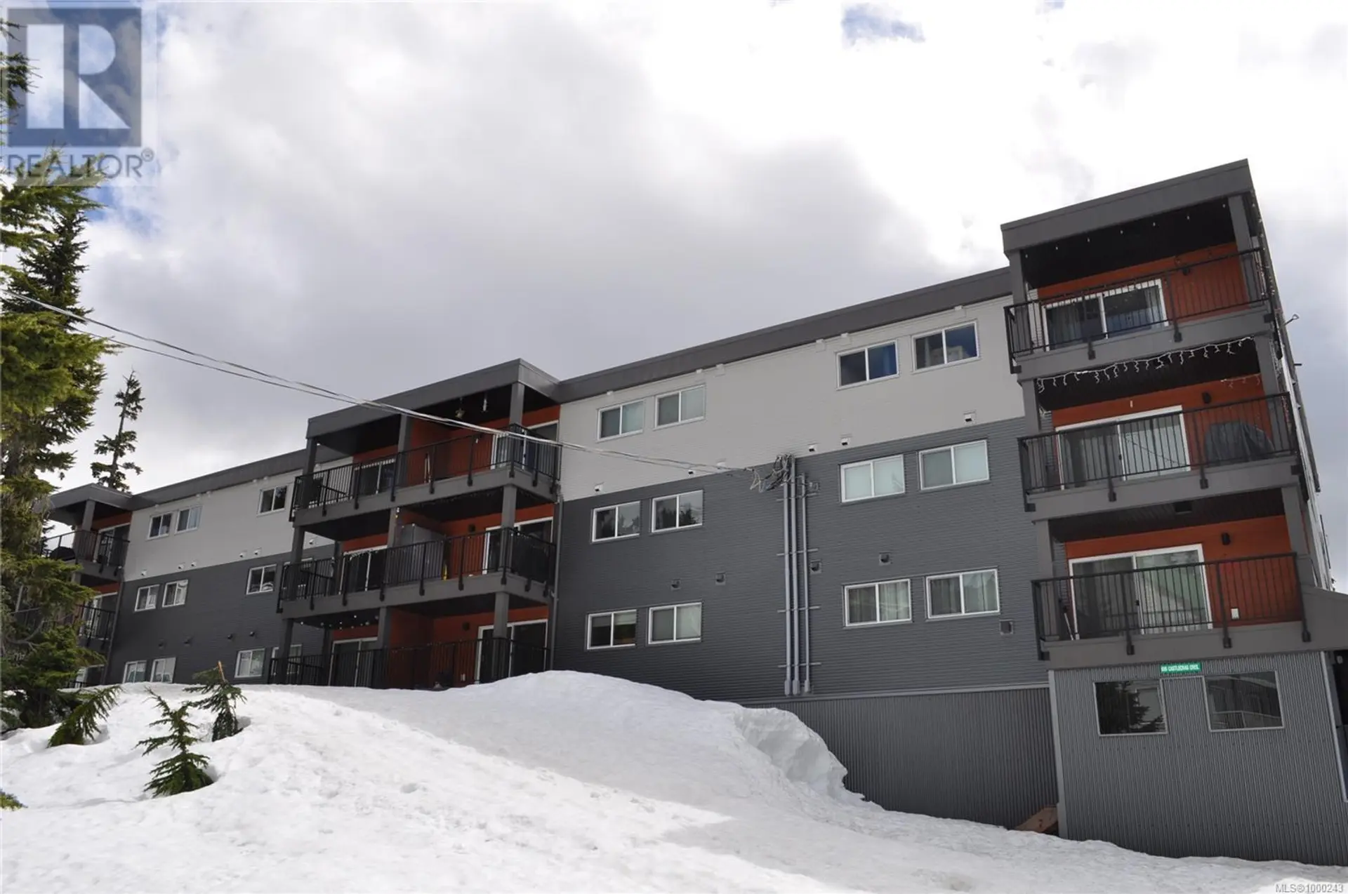 Property at #307 695 Castle Crag Cres, Courtenay, BC