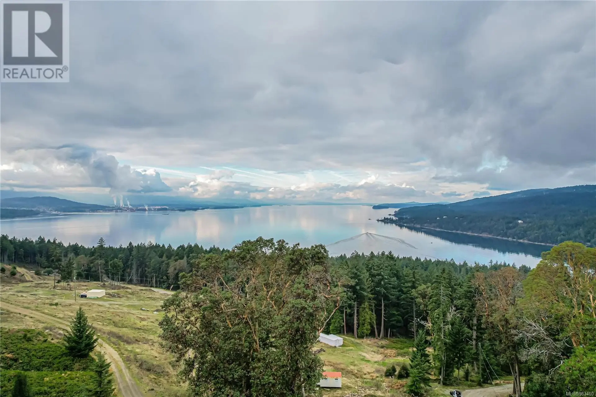 Property at 879 Rainbow Rd, Salt Spring, BC