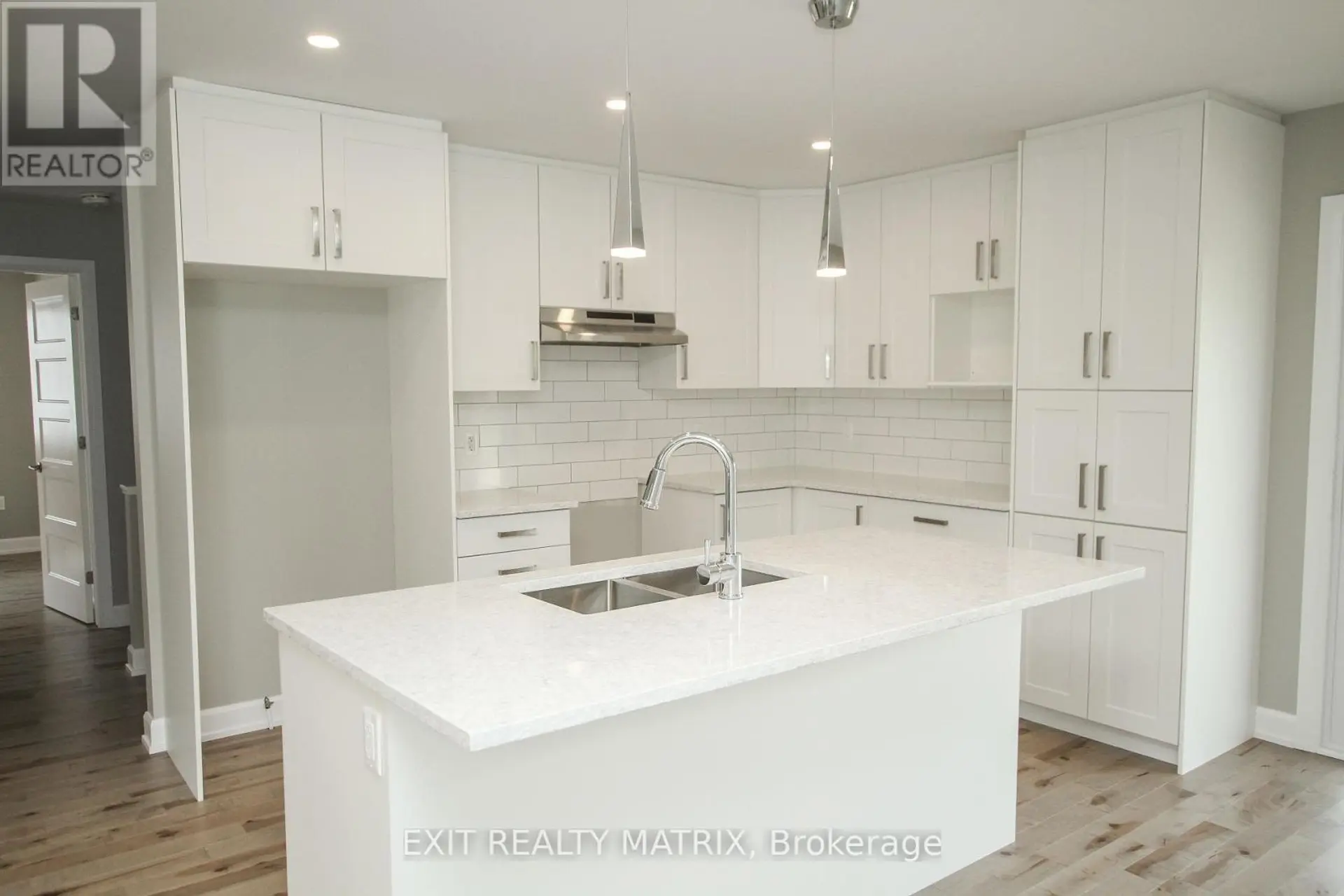 1401 CAROLINE COURT - Image 10