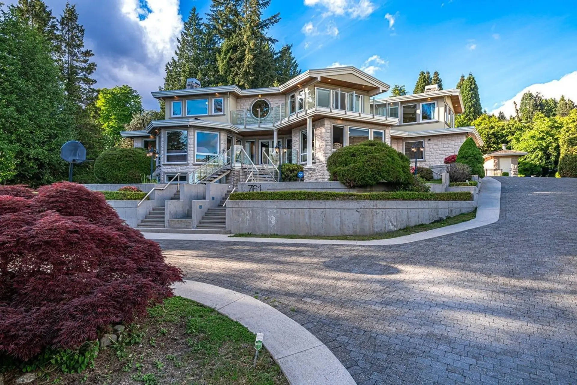 Property at 761 Eyremount Drive, West Vancouver, BC