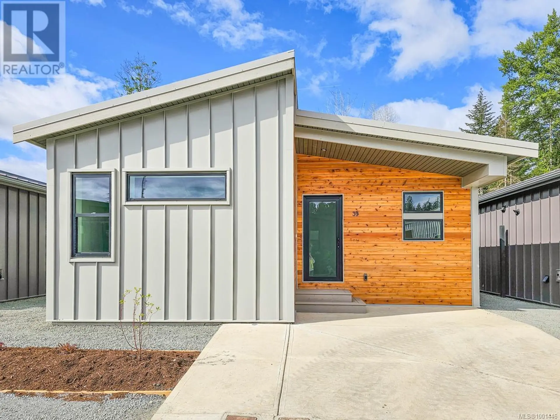 Property at #39 3025 Royston Rd, Cumberland, BC