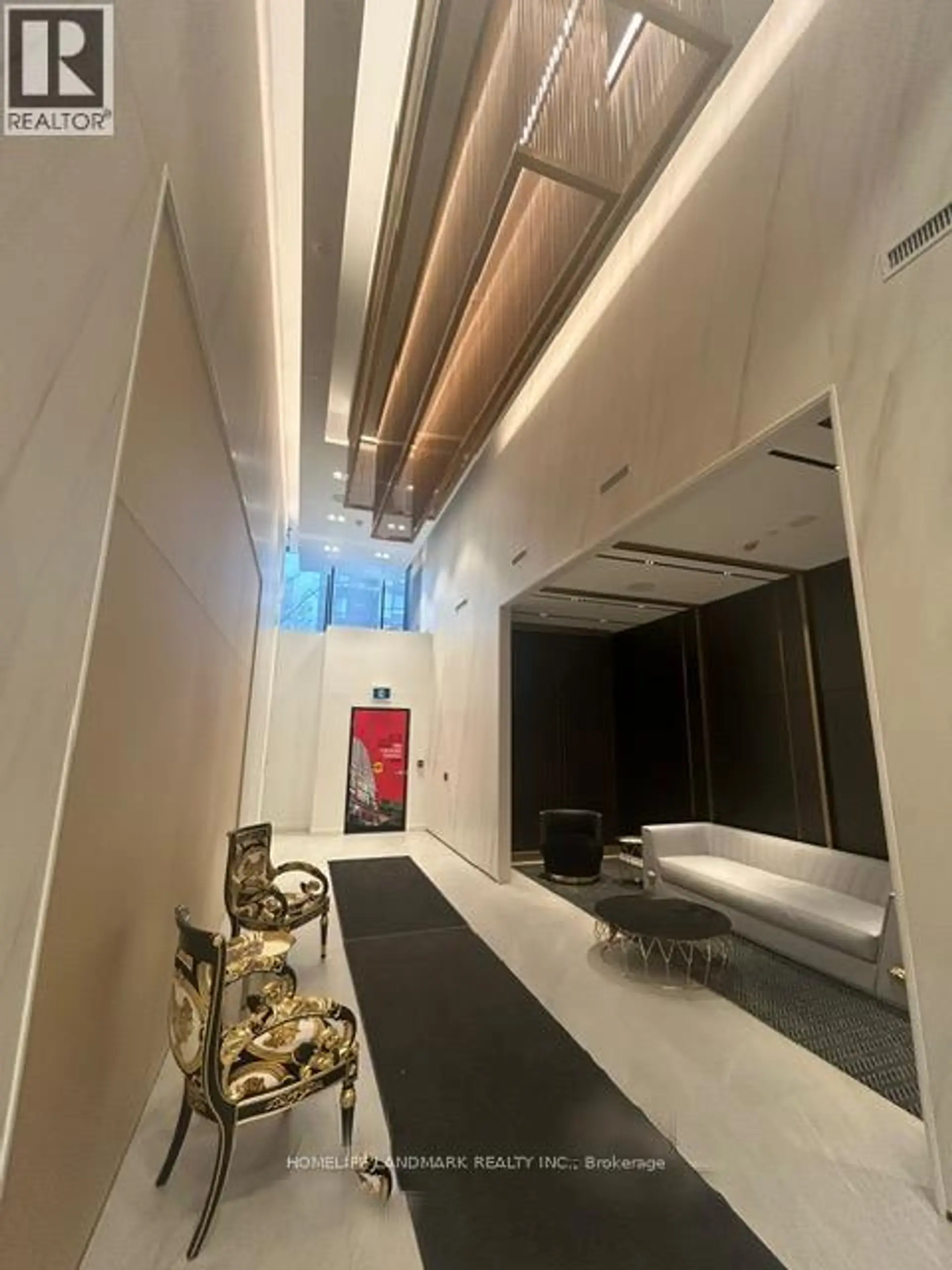 #806 319 JARVIS STREET - Image 4