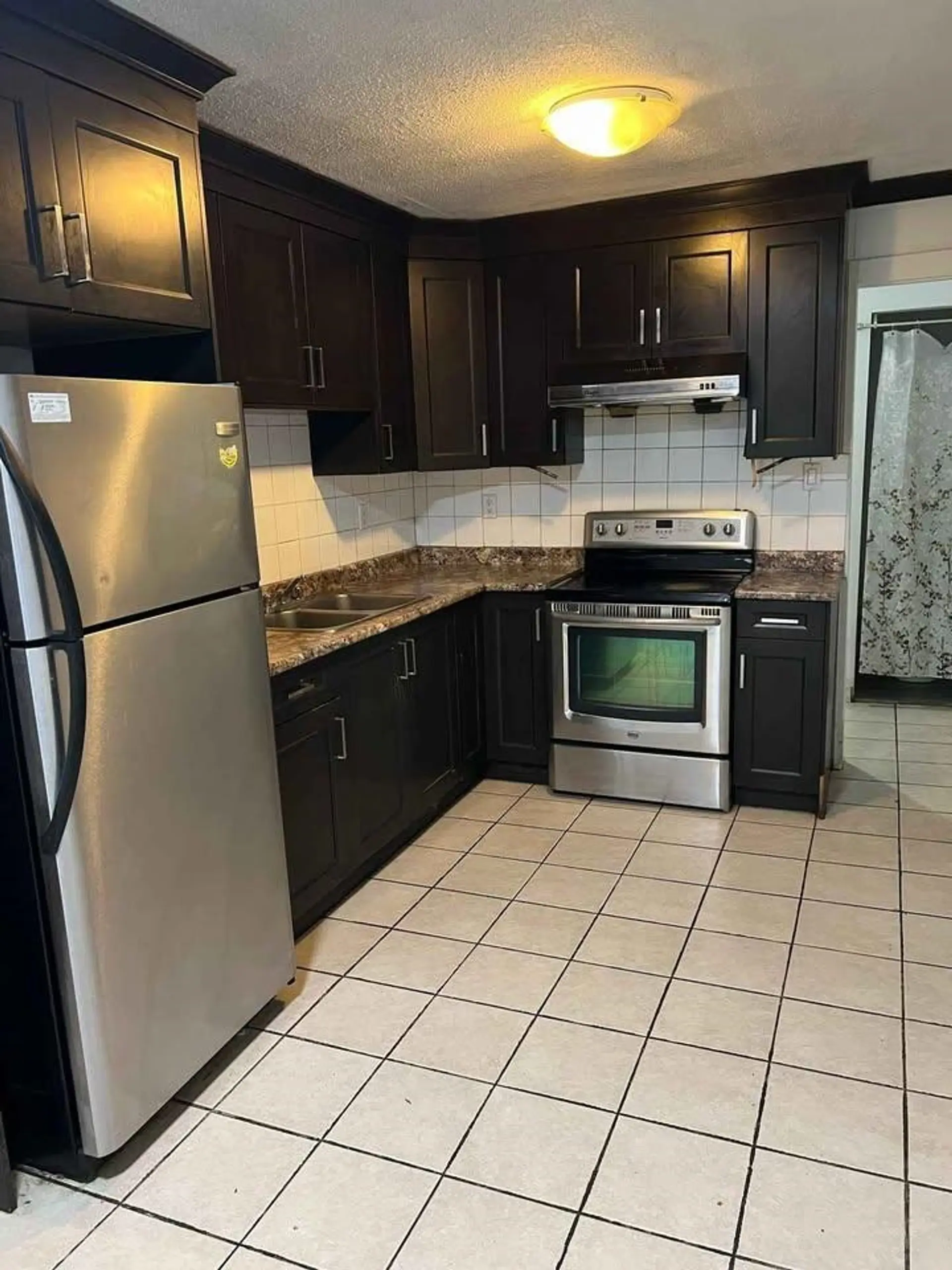 7117 134 A Street - Image 3