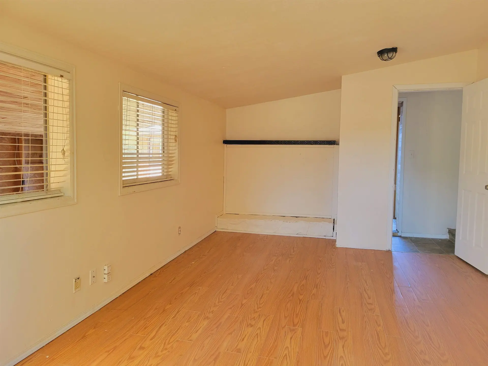 9550 Young Road - Image 5