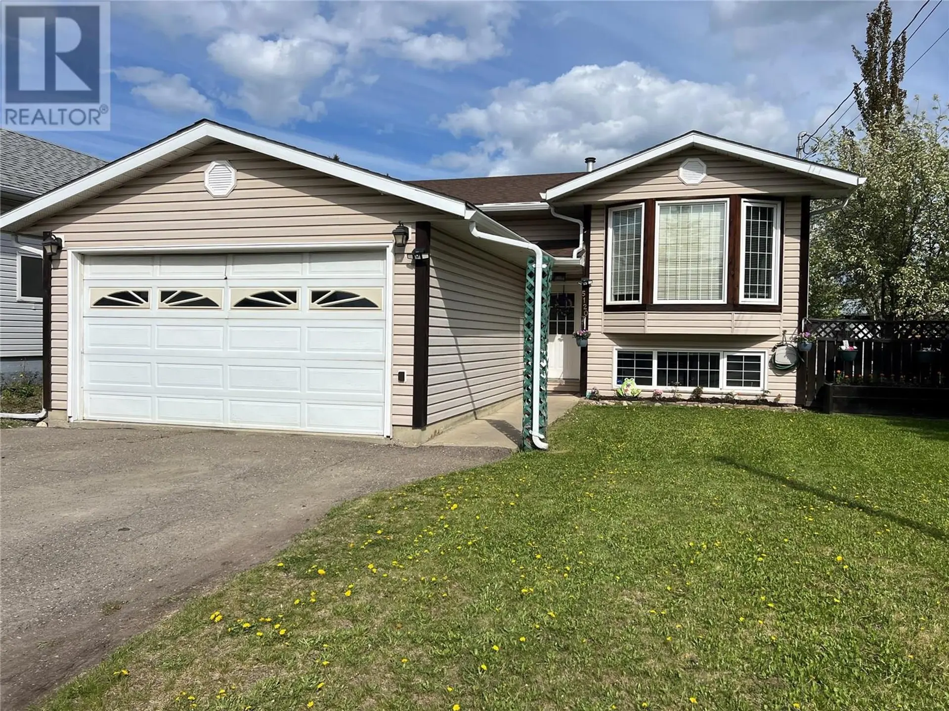 Property at 5120 41 Street NE, Chetwynd, BC