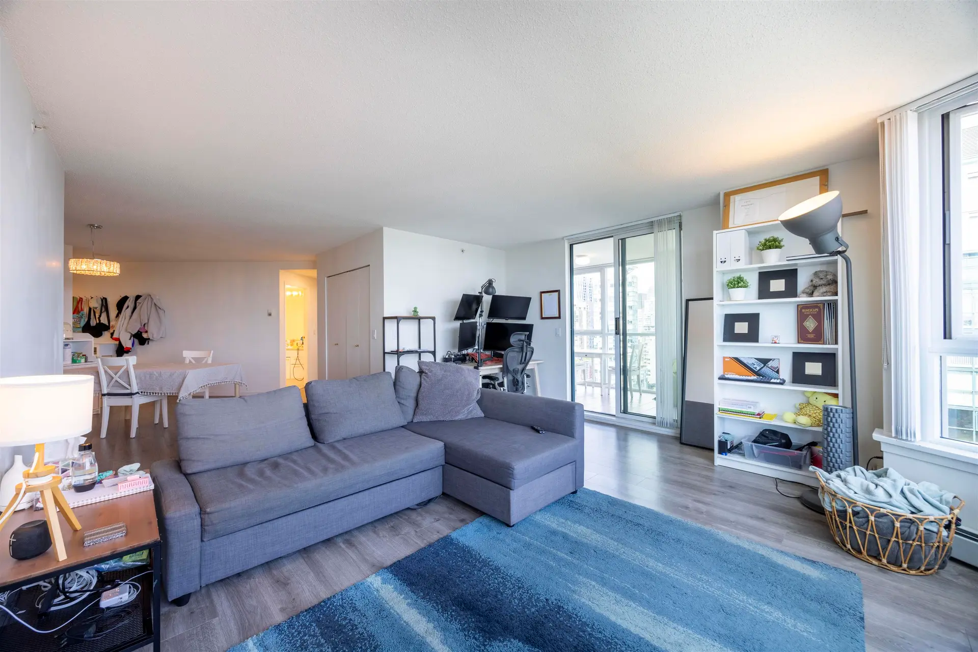 #2505 388 Drake Street - Image 5