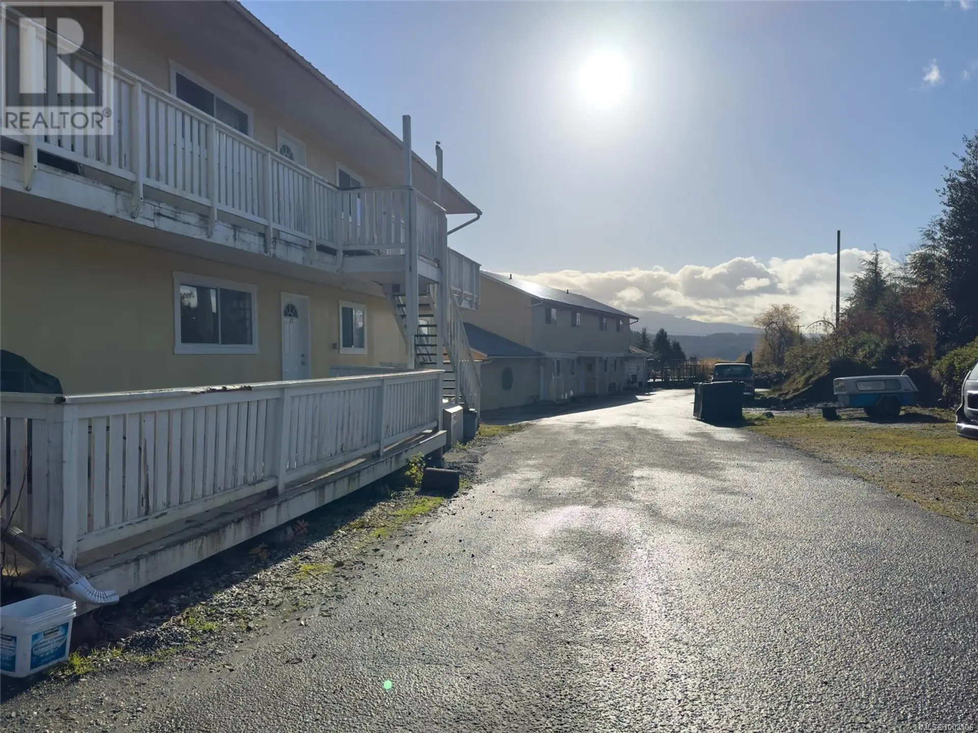 461 Coal Harbour Rd - Image 3