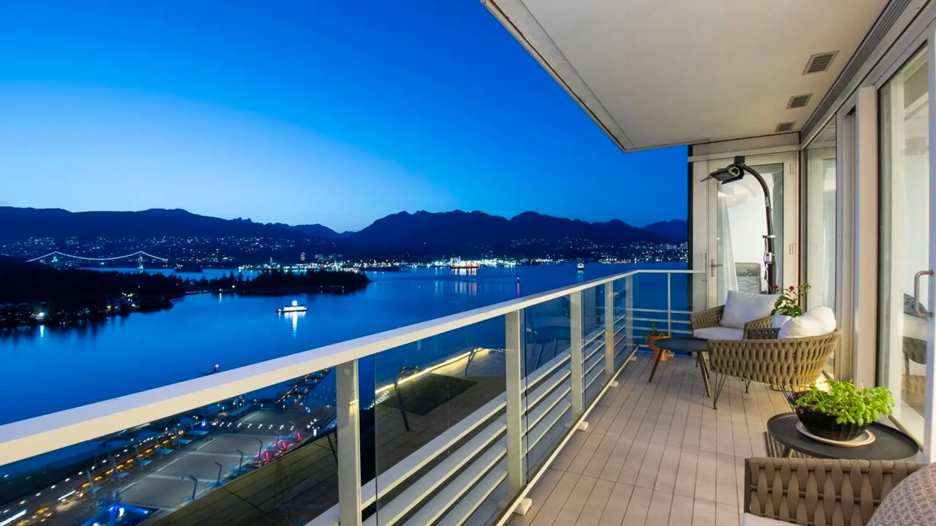 Property at #2908 1011 W Cordova Street, Vancouver, BC