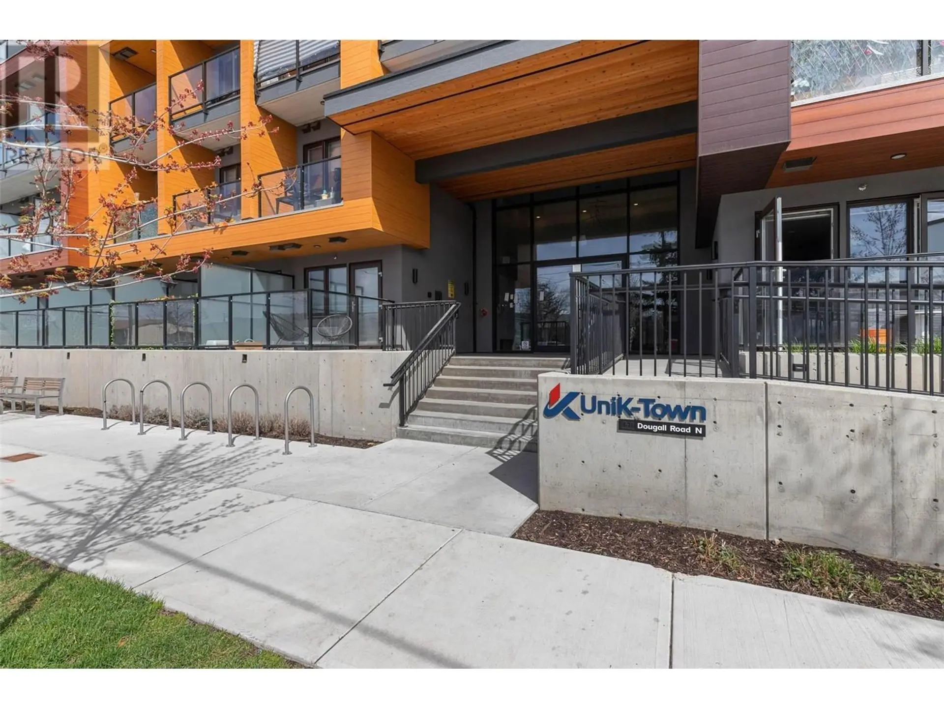 #224 345 Dougall Road N - Image 19