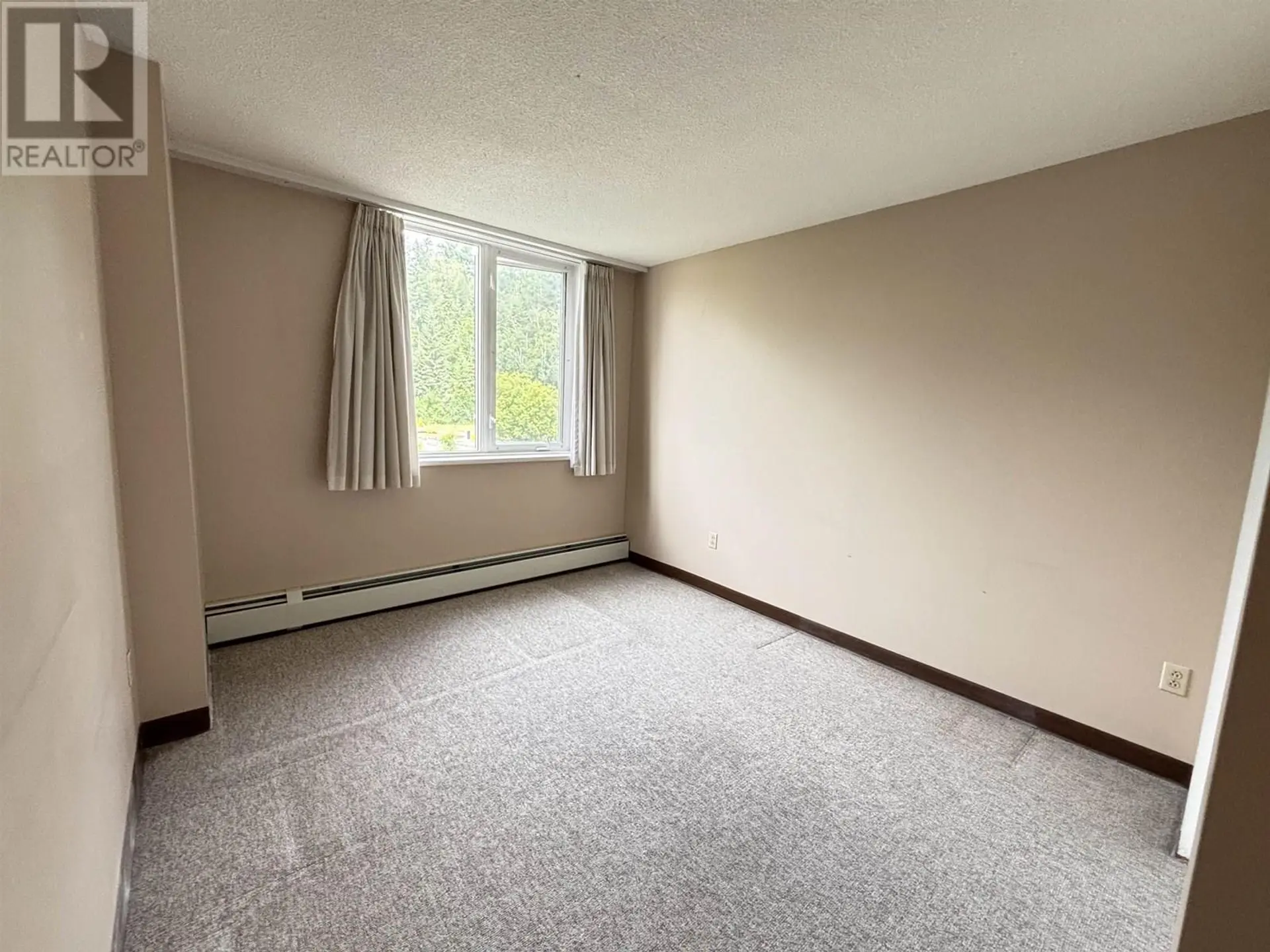 #308 1501 QUEENSWAY - Image 13