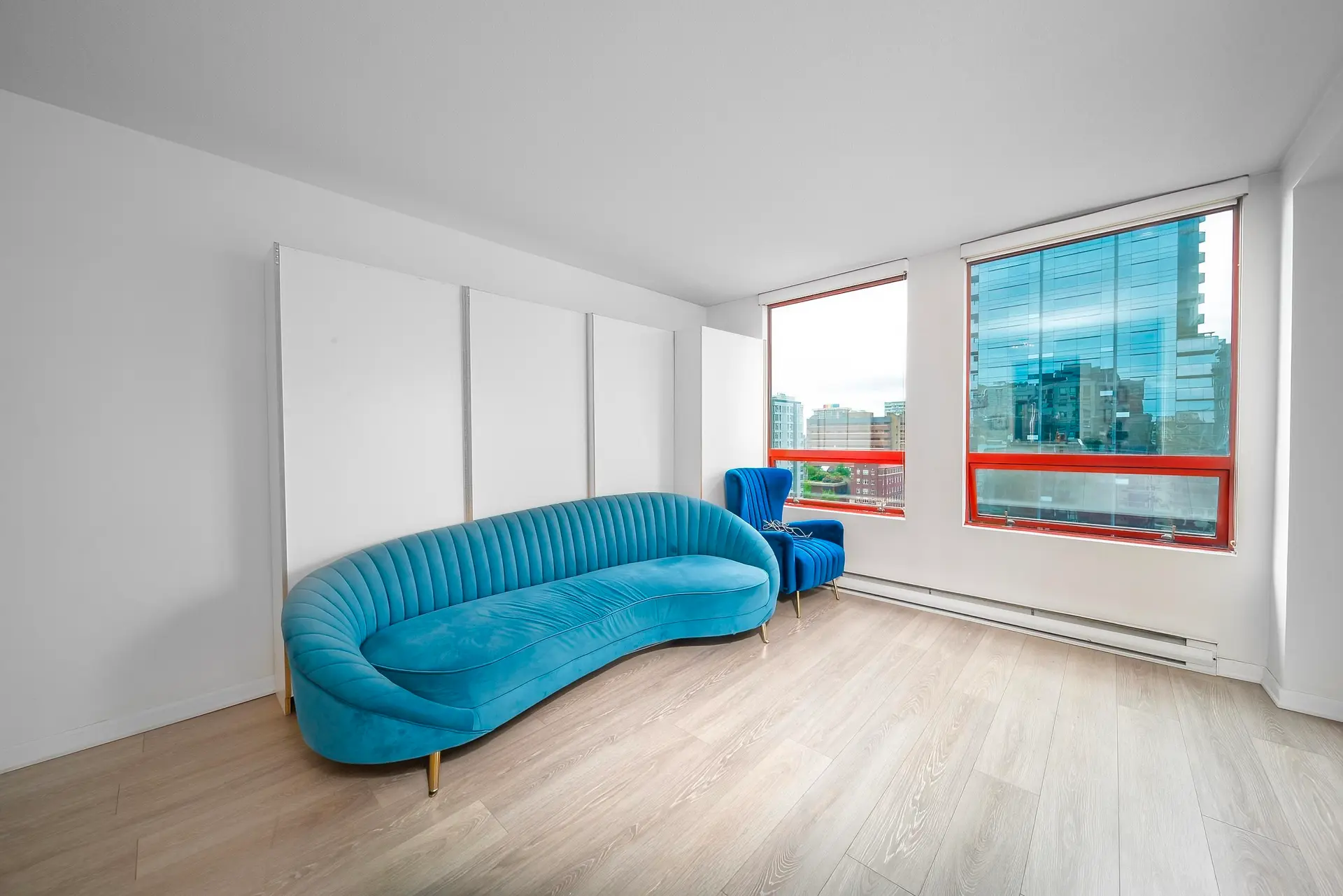 #1604 811 Helmcken Street - Image 3