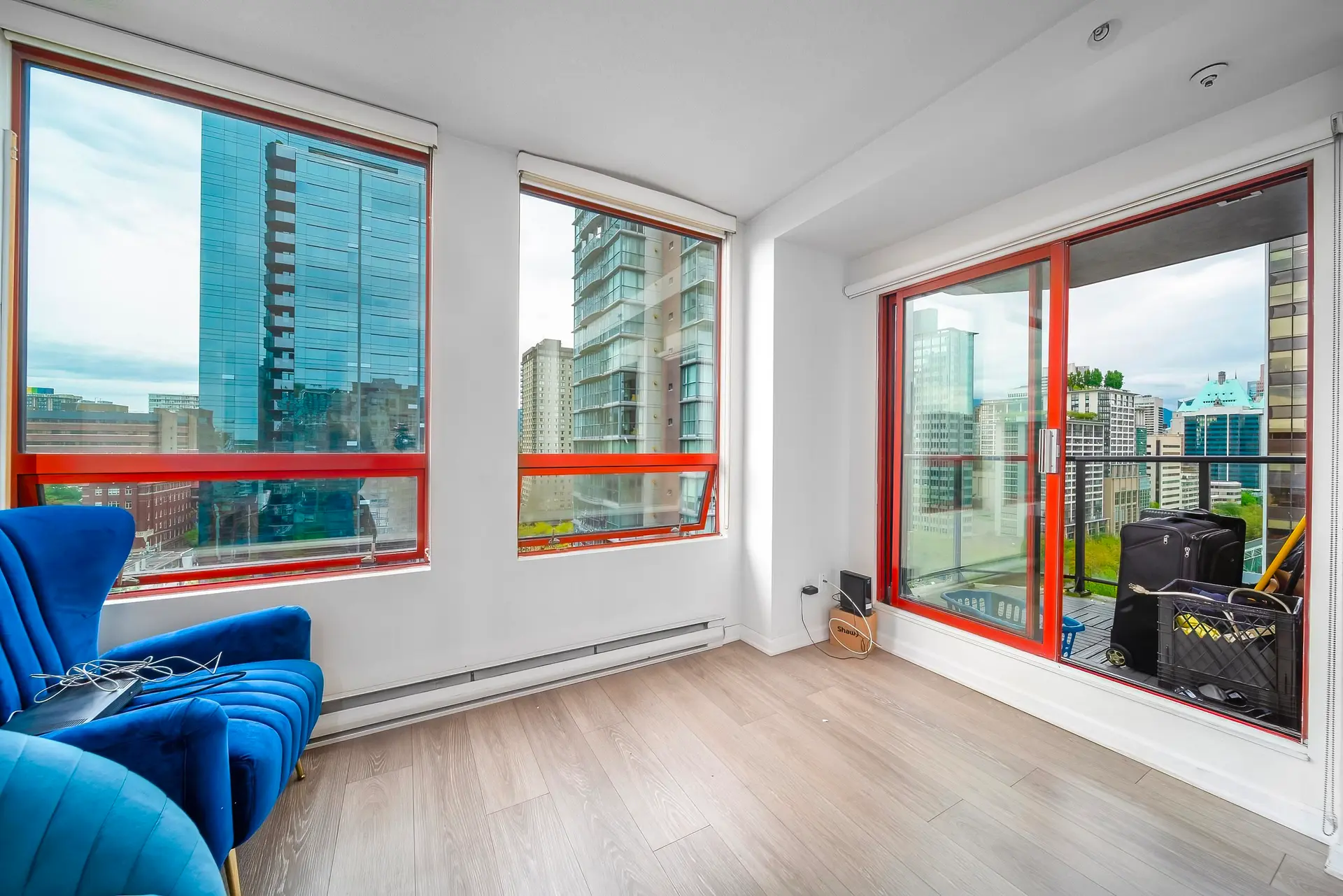 #1604 811 Helmcken Street - Image 5
