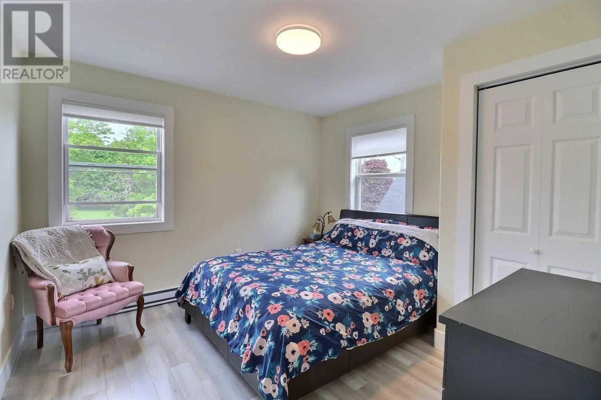 22 MAPLE AVENUE - Image 11