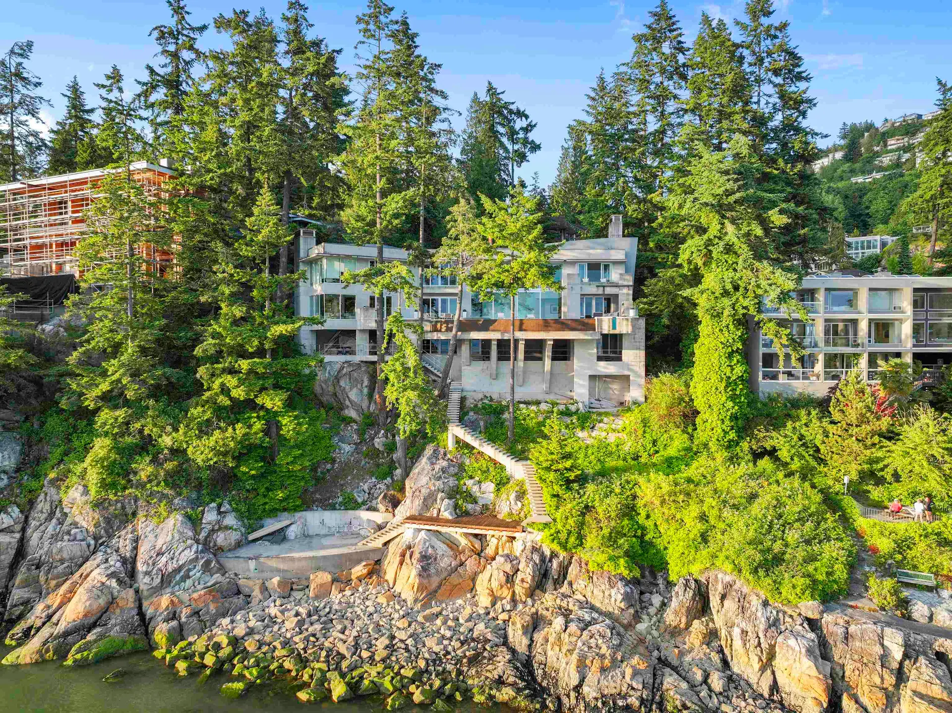 Property at 5225 Gulf Place, West Vancouver, BC