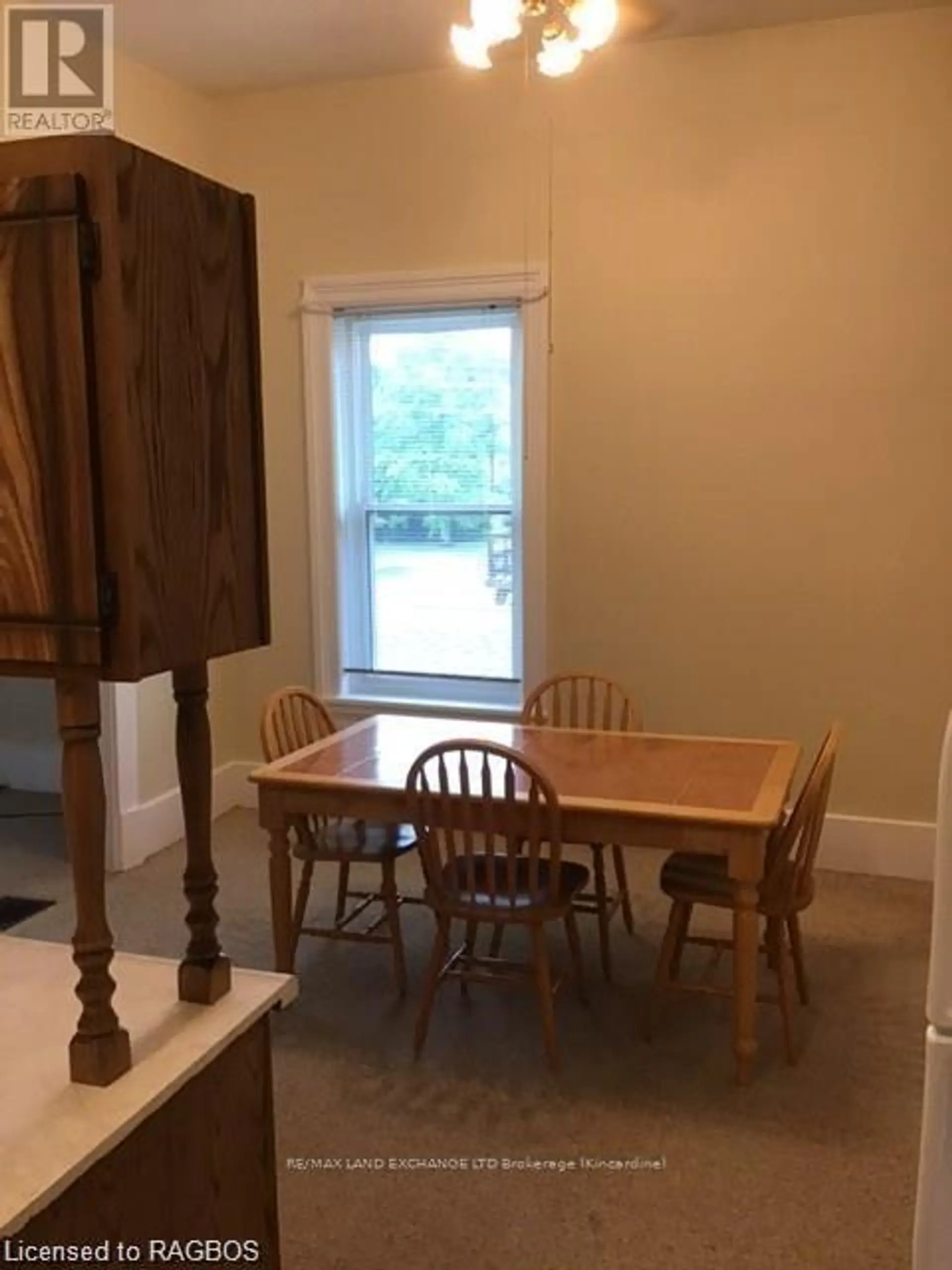 695 MILL STREET - Image 8