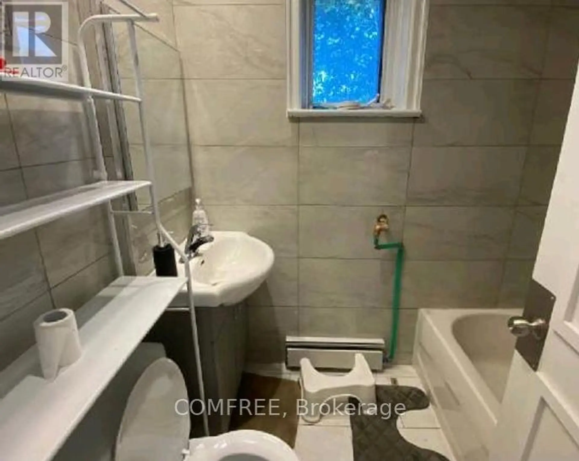 90 RIVERSIDE DRIVE - Image 5