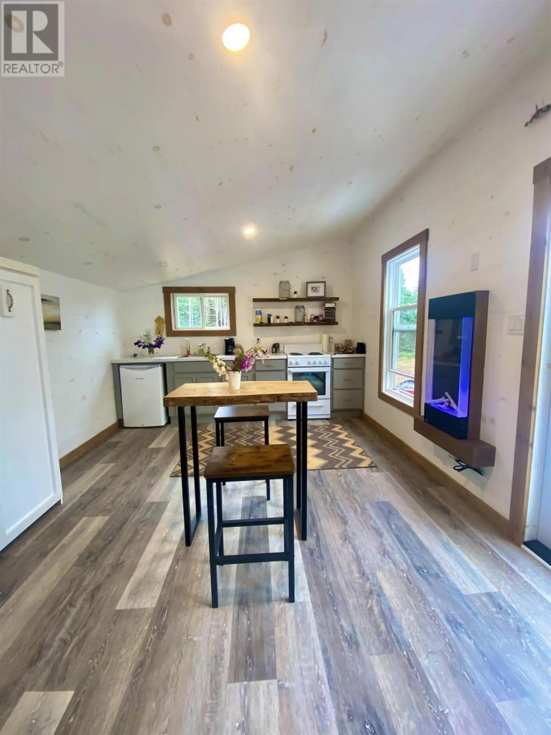 36 FRANCIS Drive - Image 18
