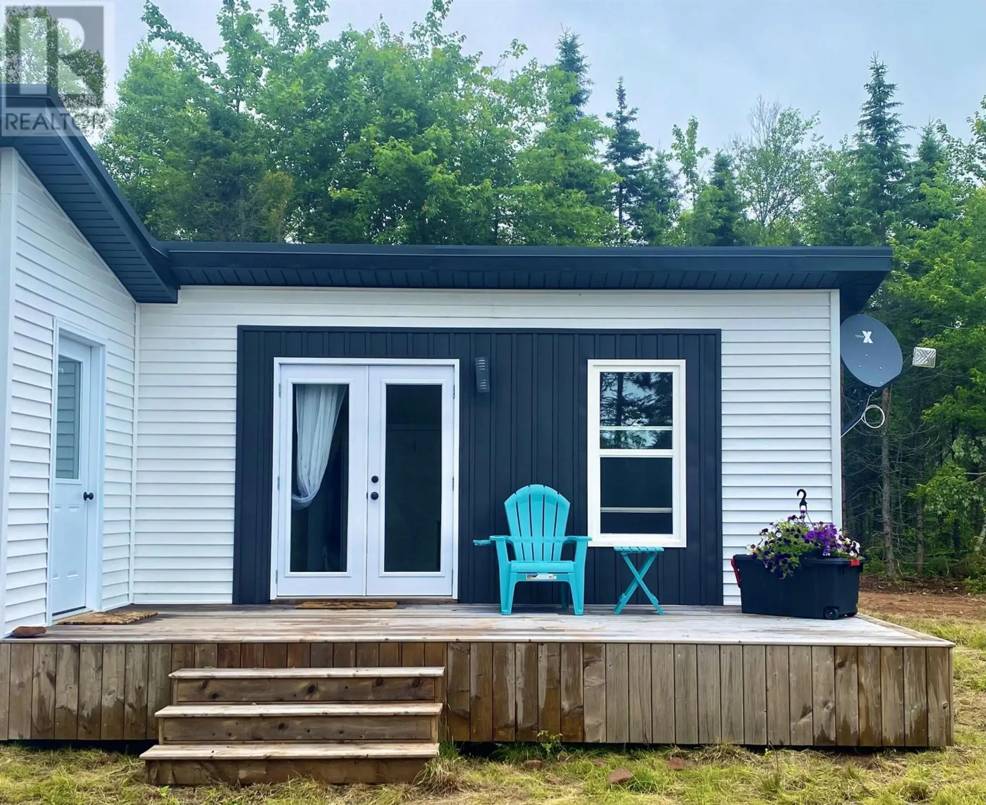 36 FRANCIS Drive - Image 5
