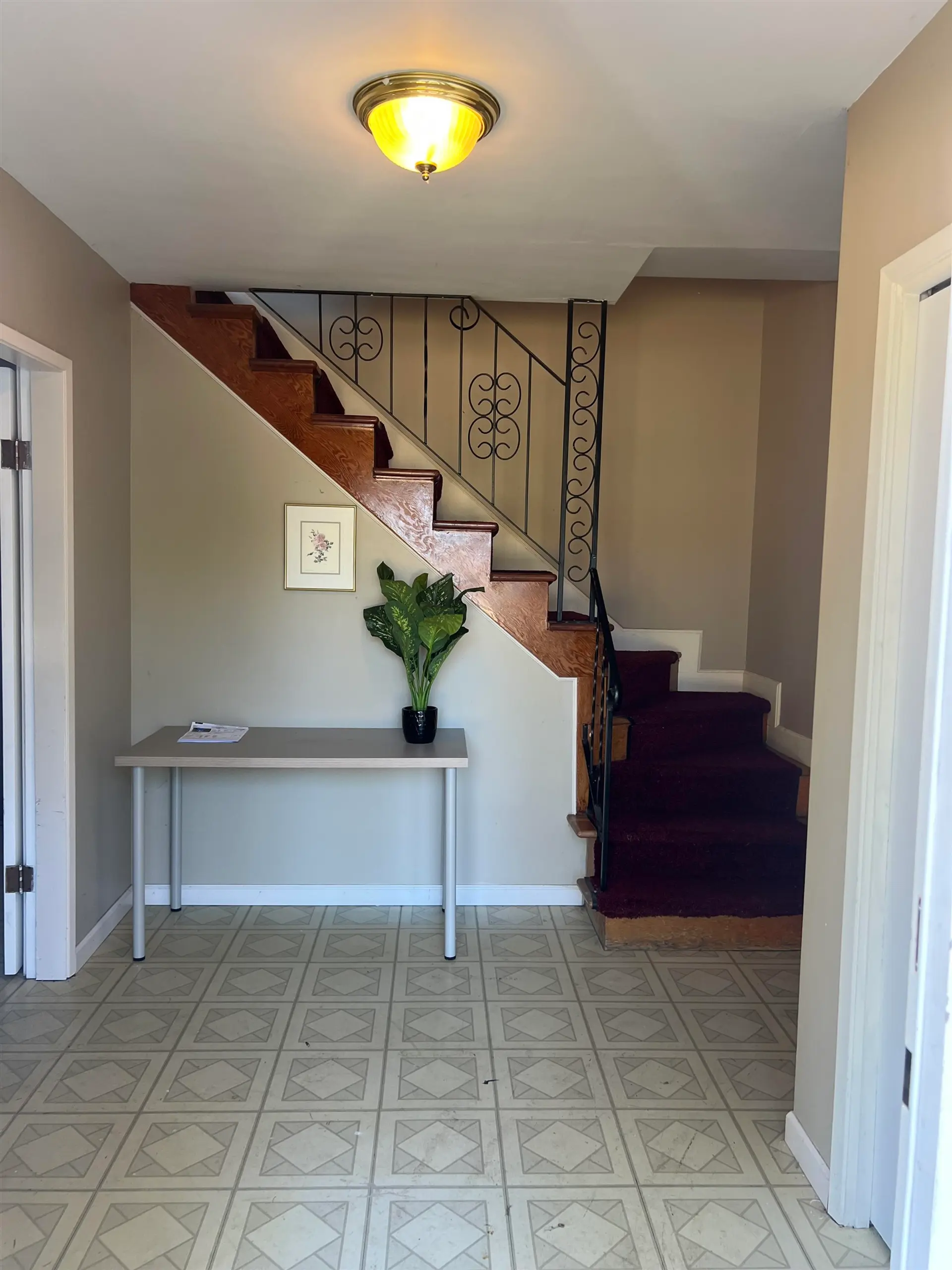 5185 N Whitworth Crescent - Image 2