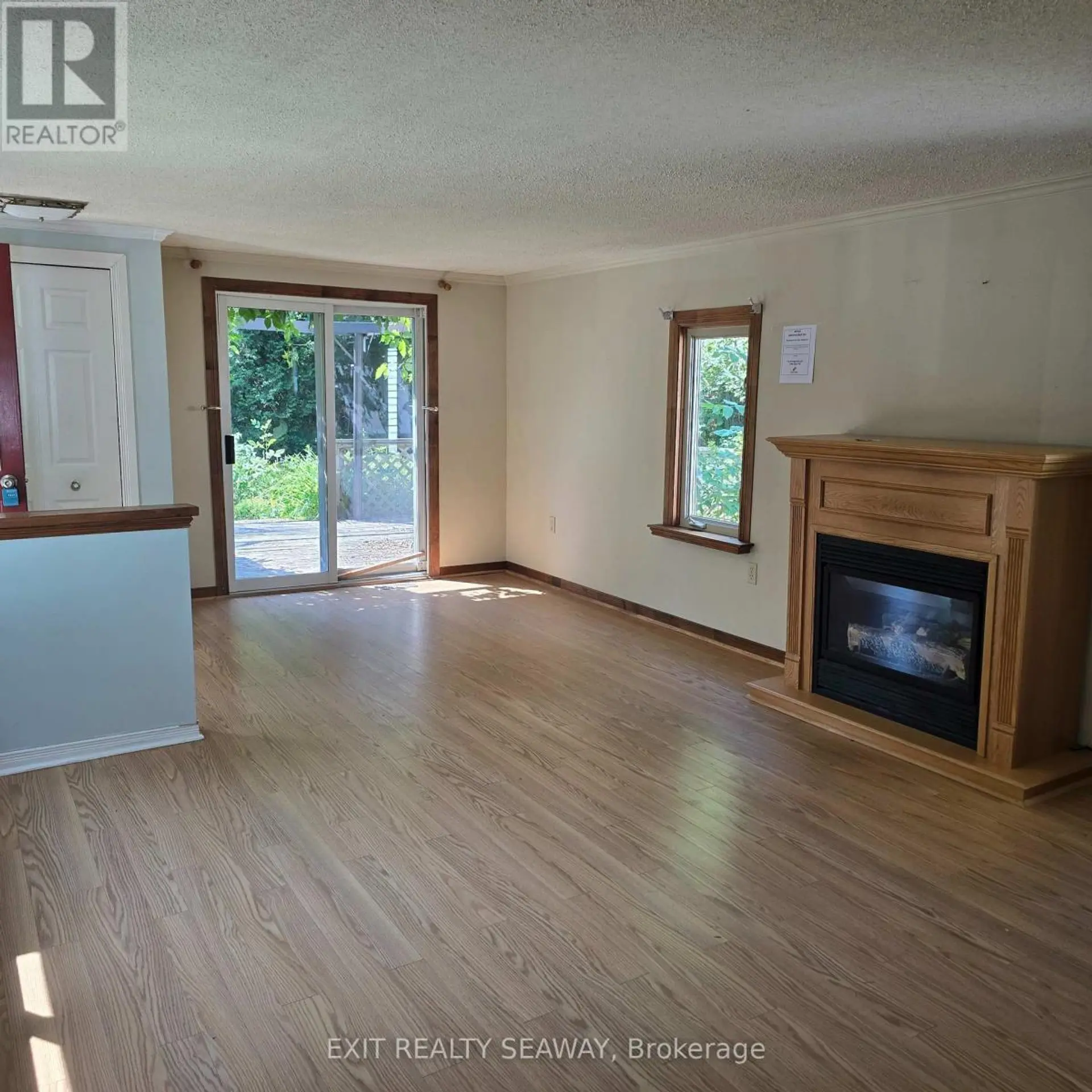 8154 VICTORIA STREET - Image 7