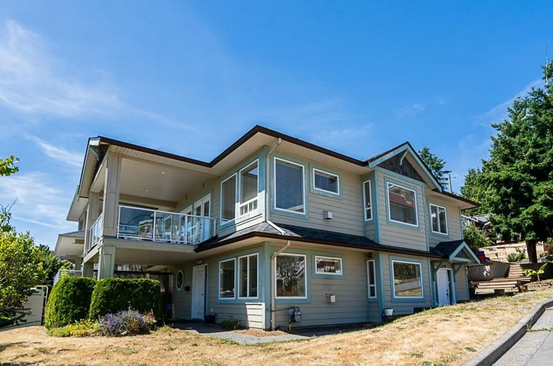 Property at 15645 Pacific Avenue, White Rock, BC